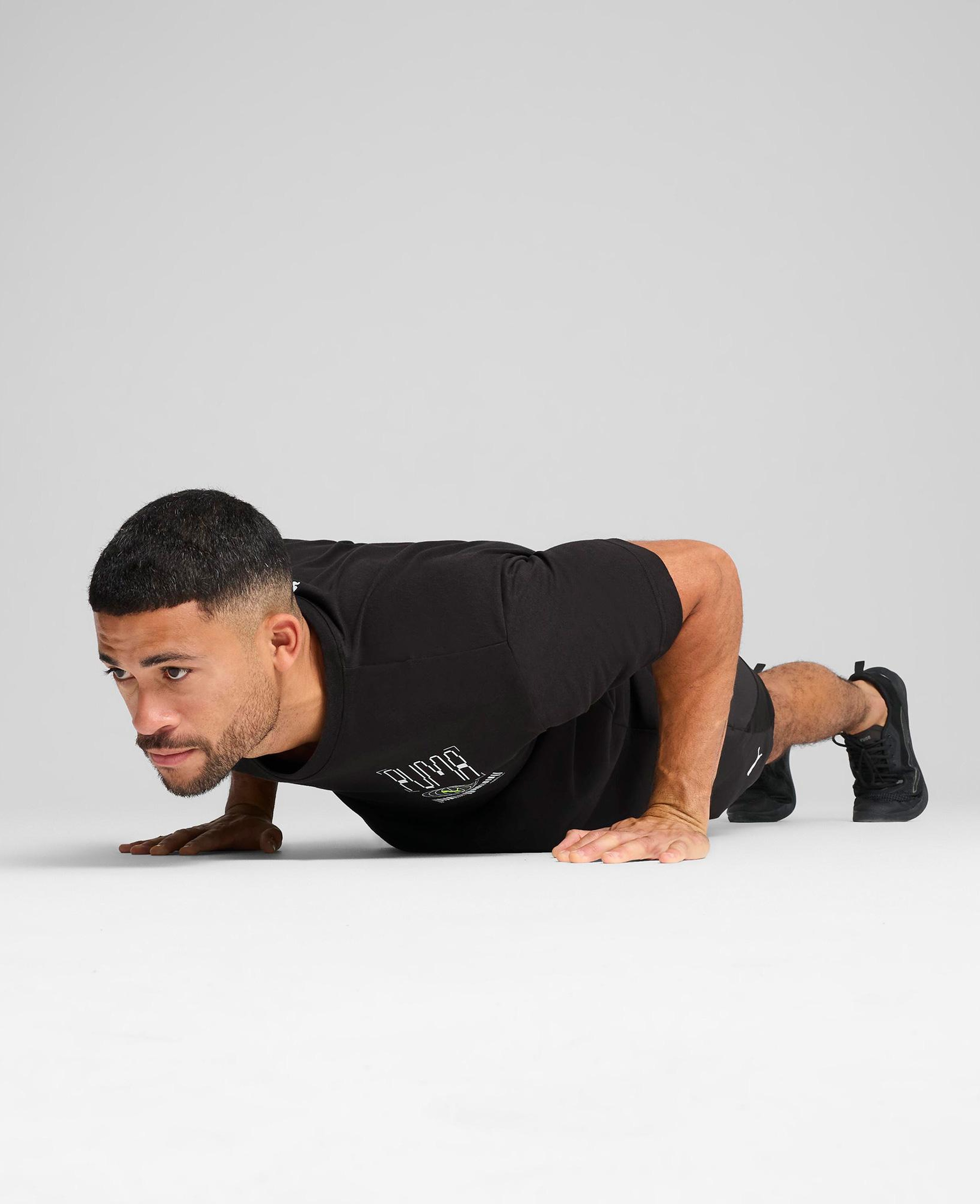 Puma Graphics Erkek Siyah Antrenman T-Shirt