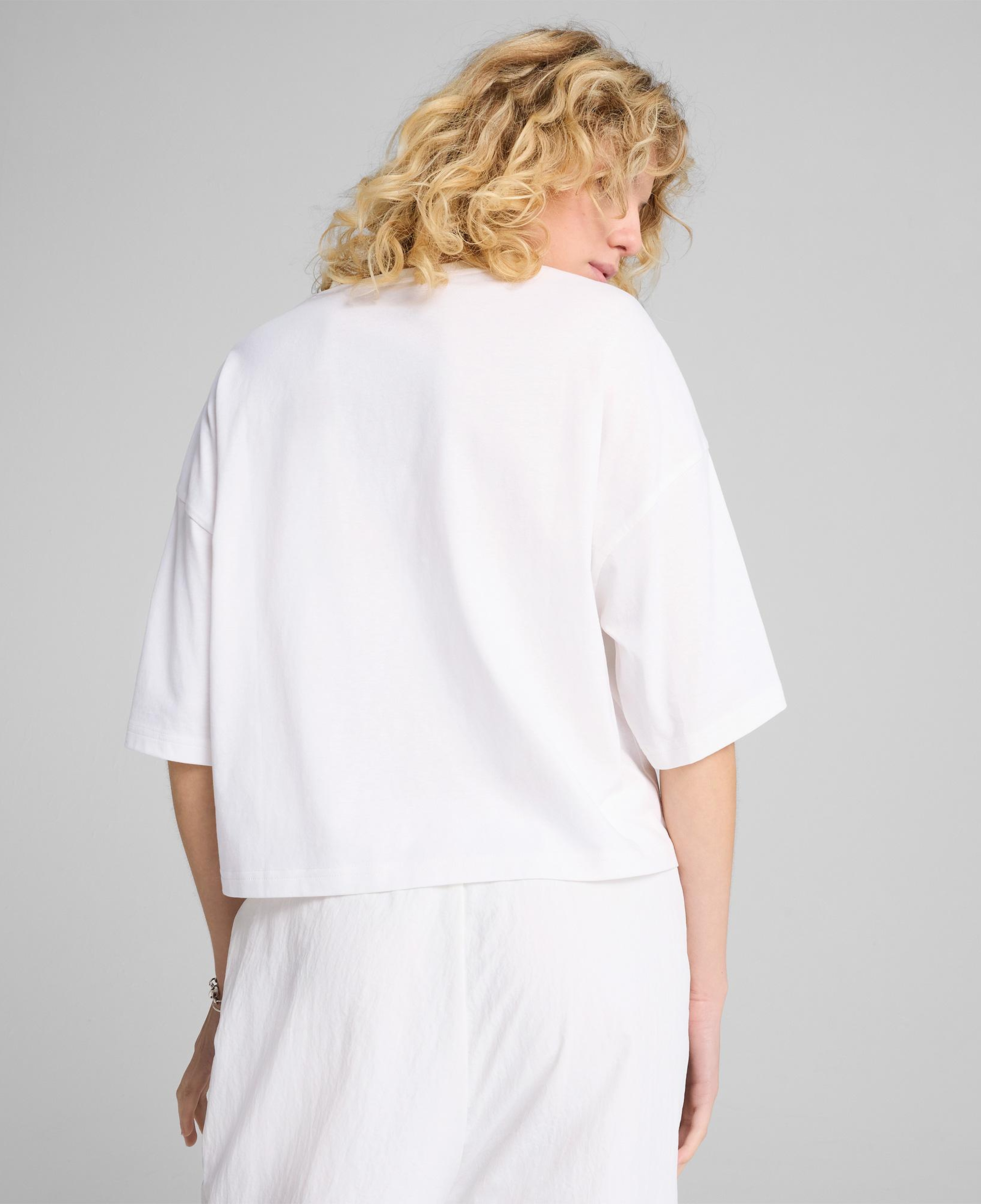 Puma Wardrobe Essentials Oversized  Kadın Beyaz T-Shirt