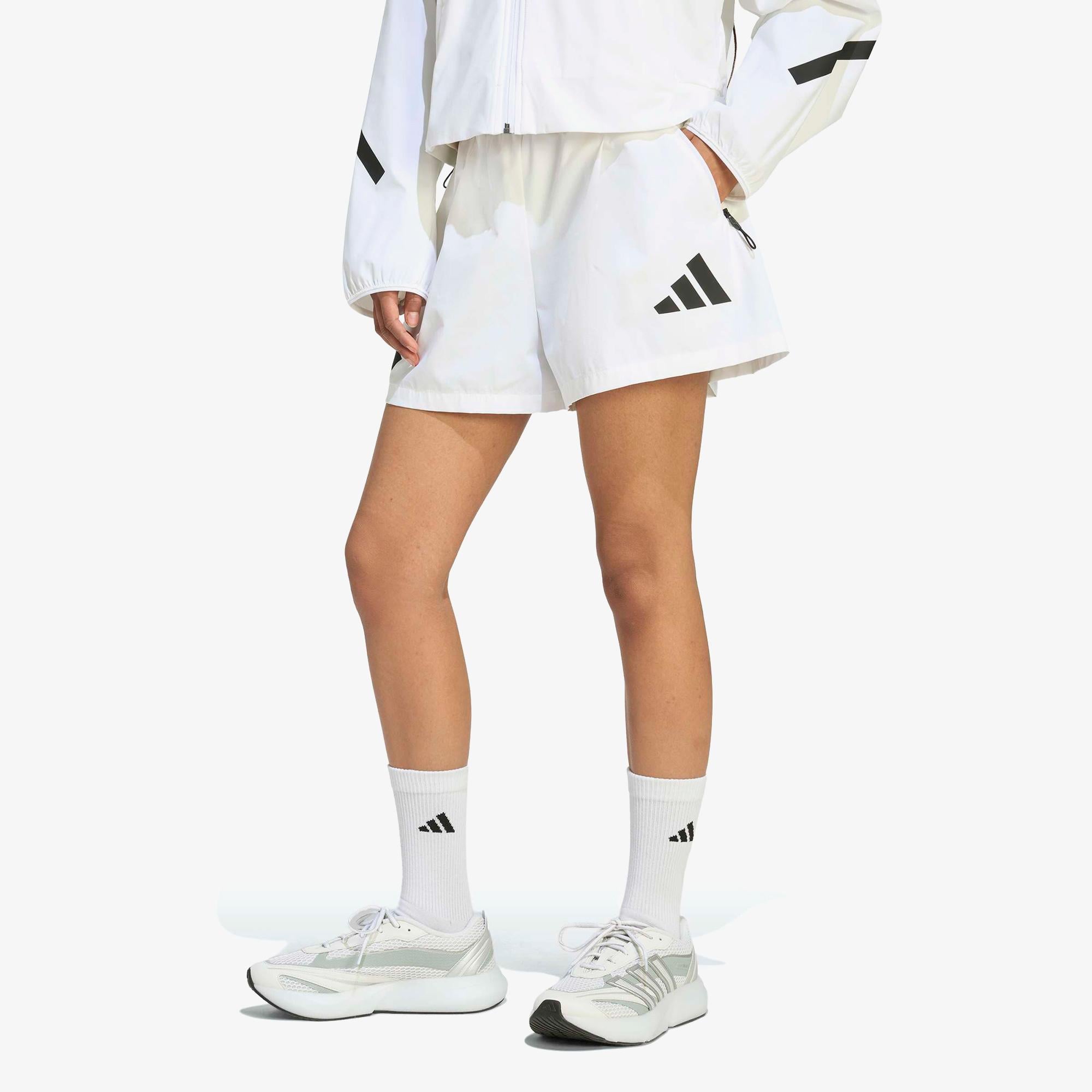 adidas Z.N.E. Kadın Beyaz Şort