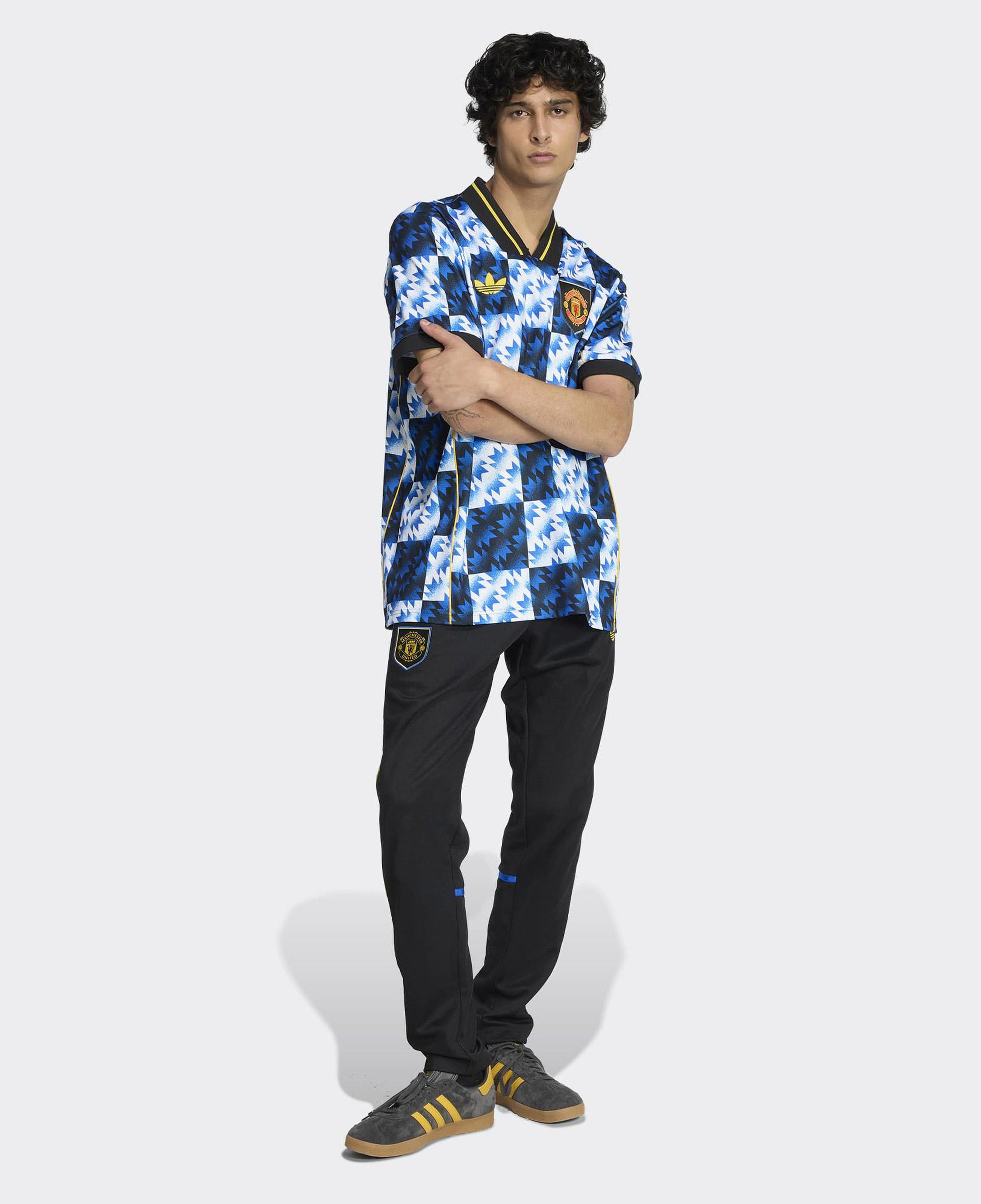 adidas Manchester United FC Erkek Renkli Forma