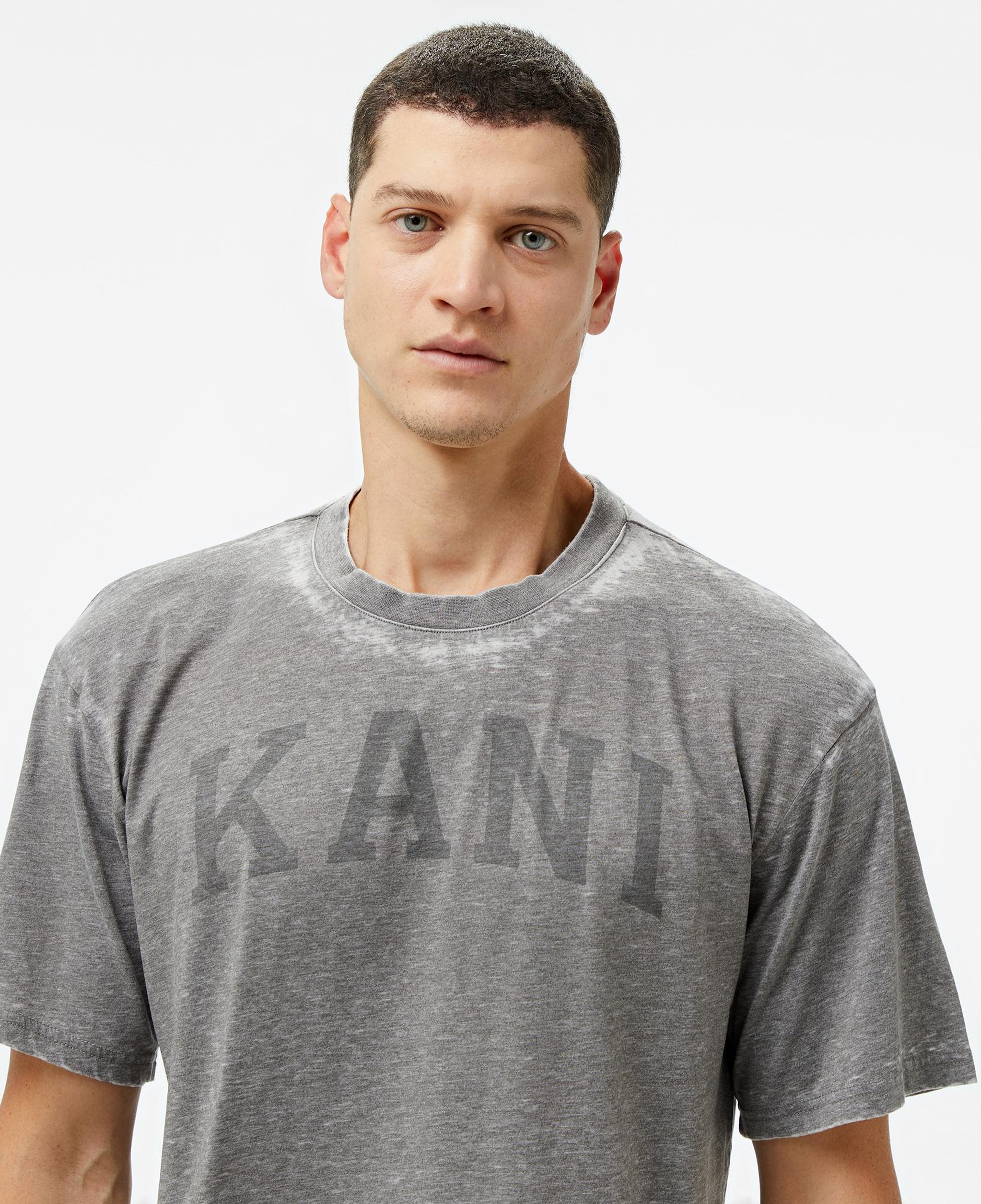 Karl Kani Serif Burnout Erkek Gri T-Shirt