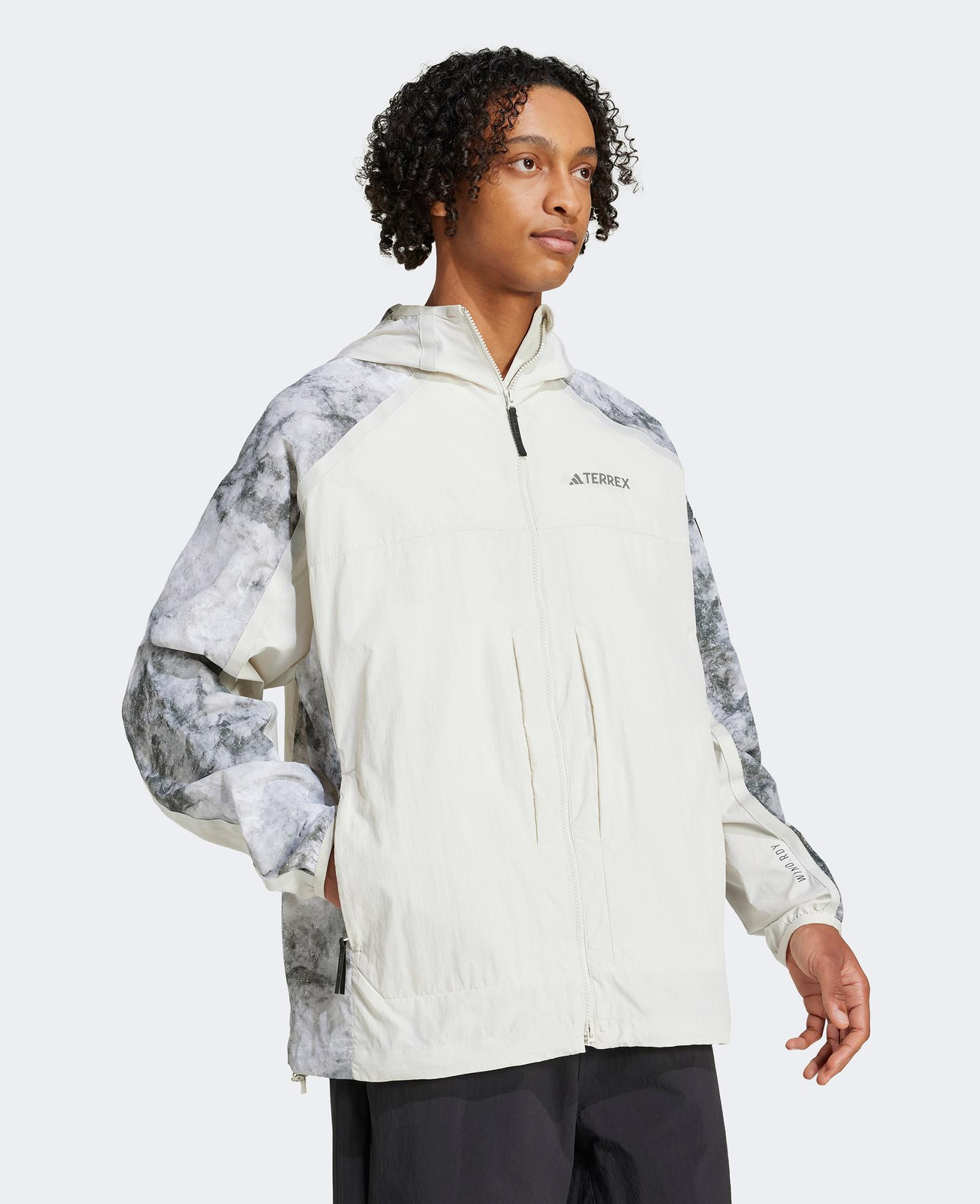 adidas Nat Geo Wind.Rdy Erkek Gri Outdoor Rüzgarlık
