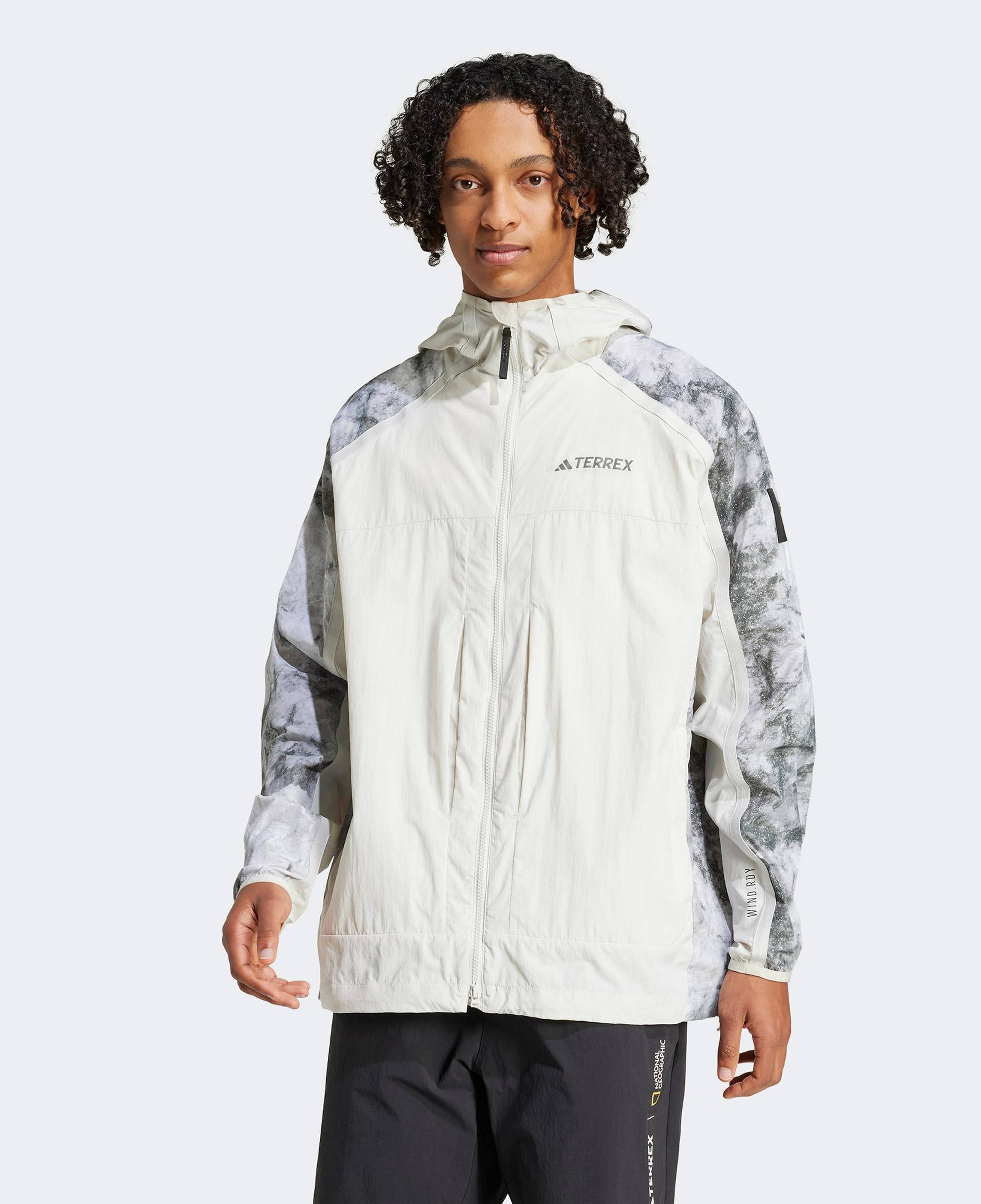 adidas Nat Geo Wind.Rdy Erkek Gri Outdoor Rüzgarlık