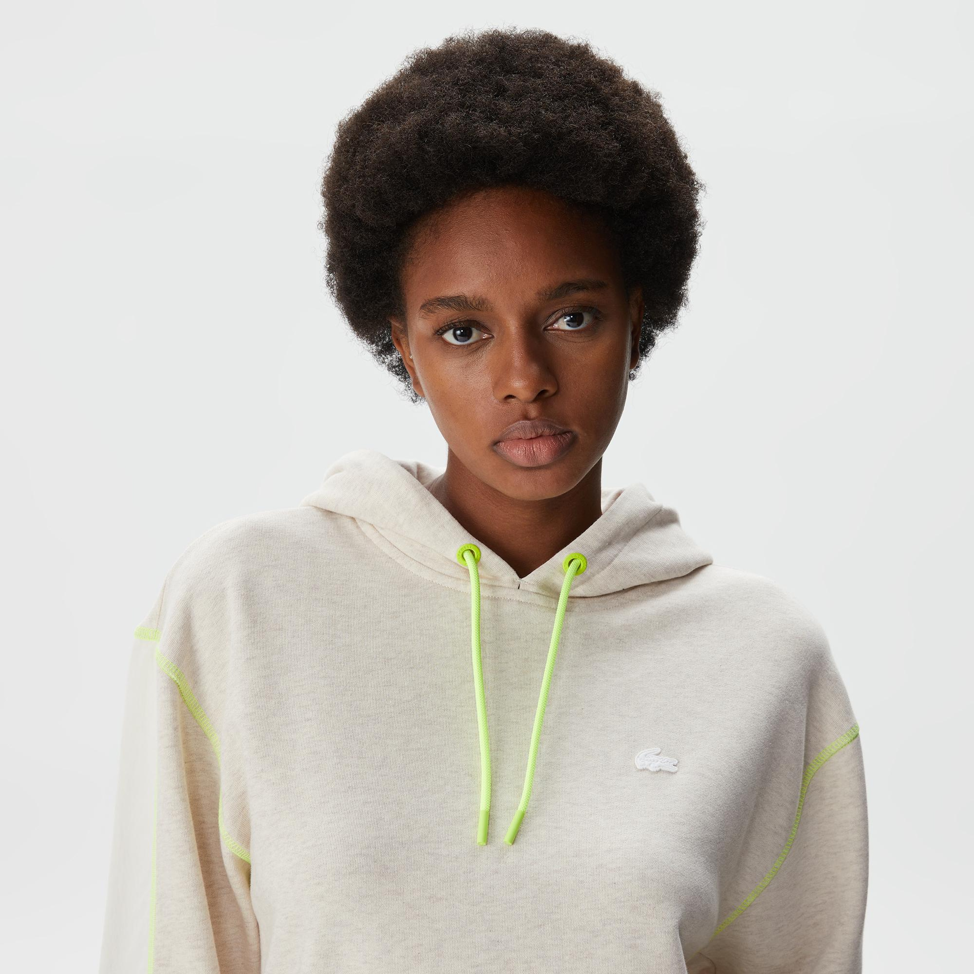 Kadın Relaxed Fit Kapüşonlu Renk Bloklu Beyaz Sweatshirt