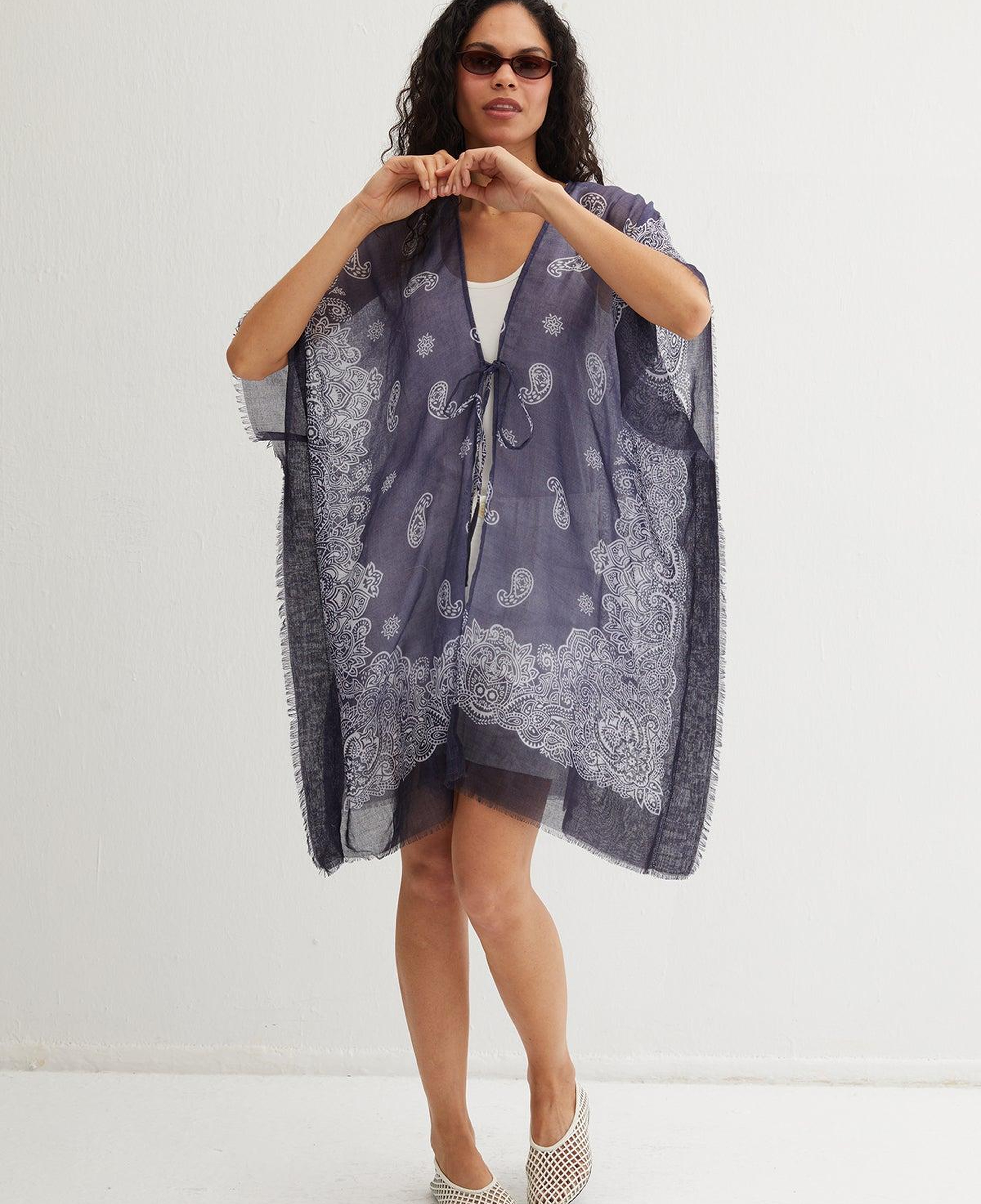 Lacivert Isla İpekli Baskılı Kimono