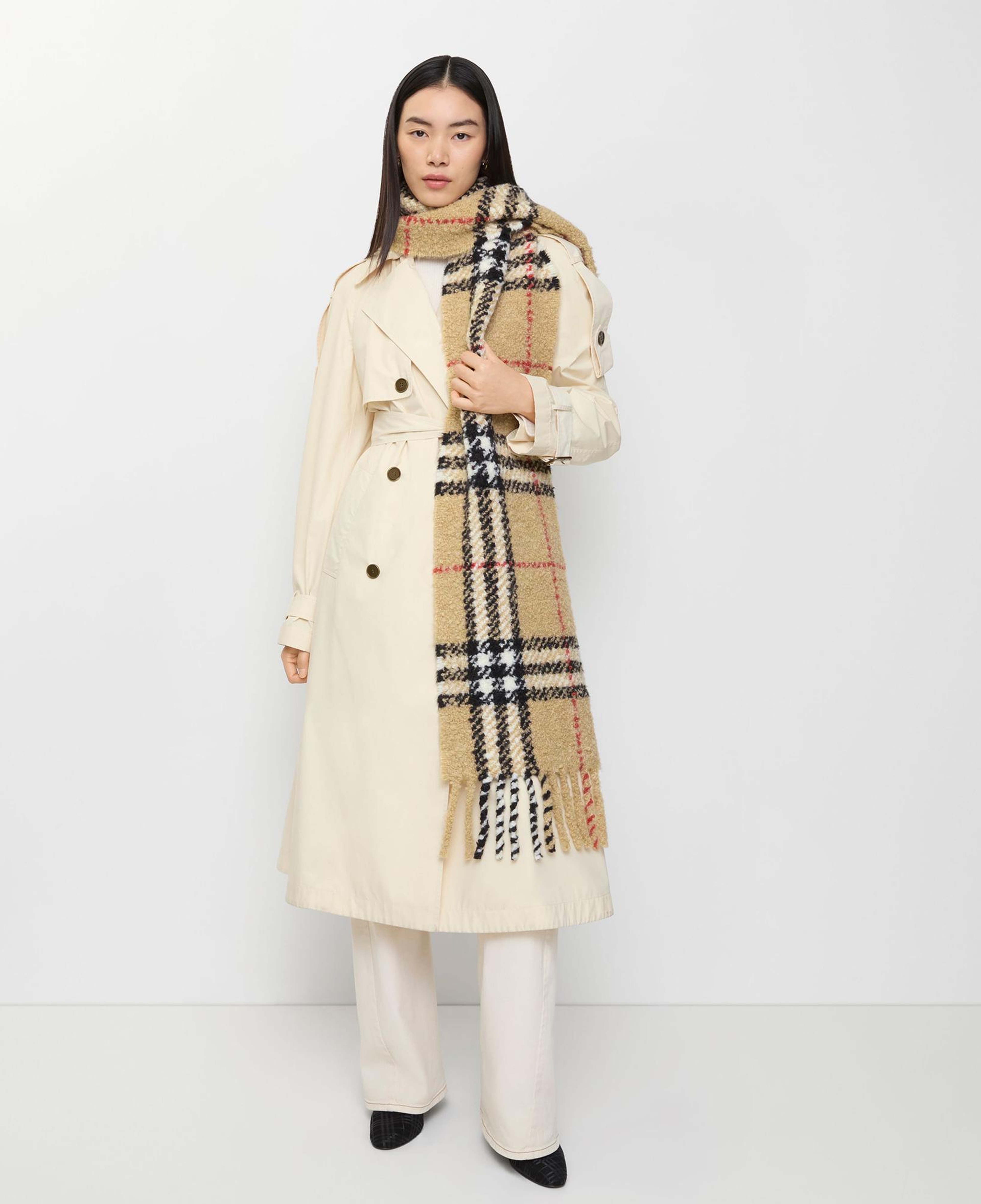 Burberry Check Boucle Kadın Bej Atkı