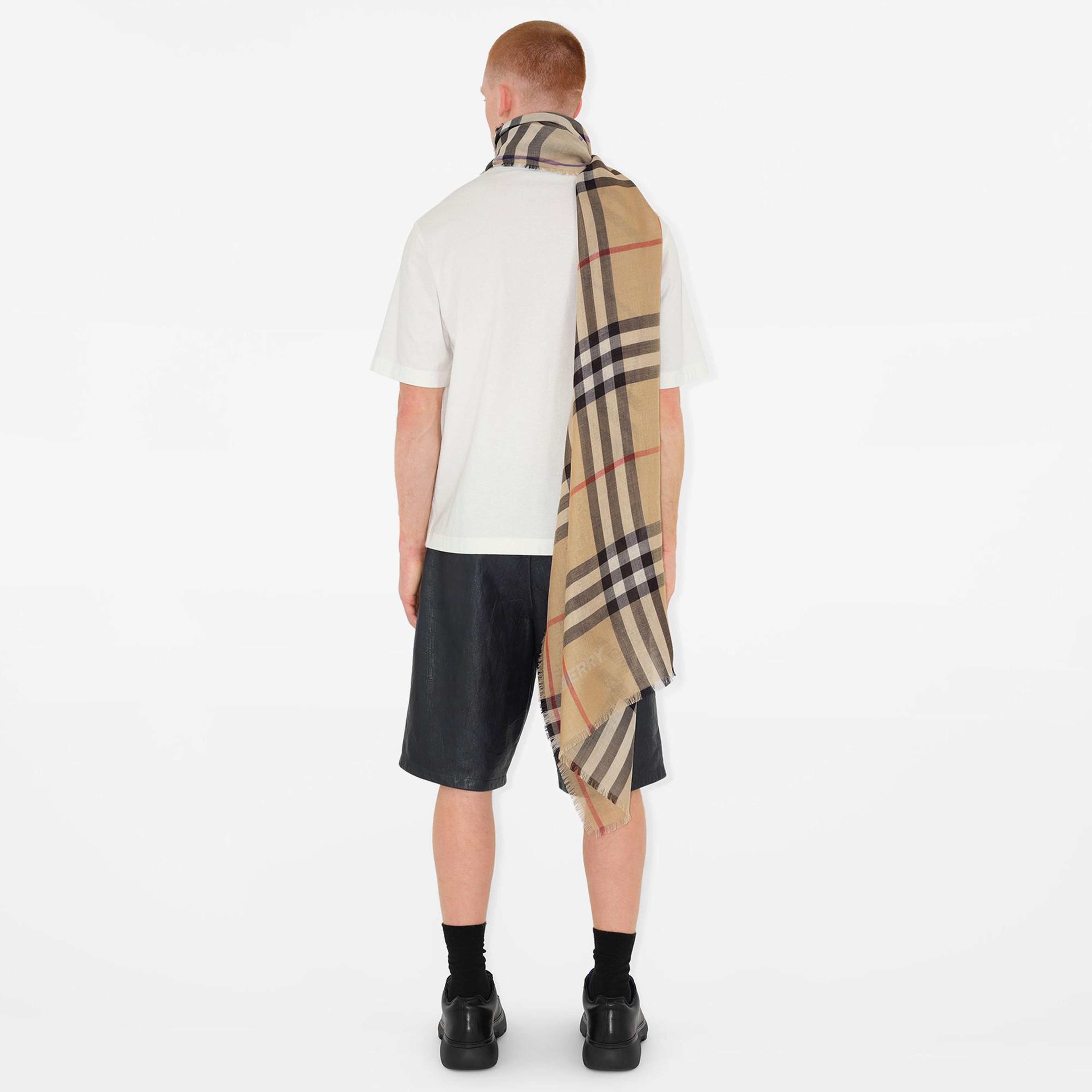 Burberry Gauz Reversible Wool Silk Kadın Bej Atkı