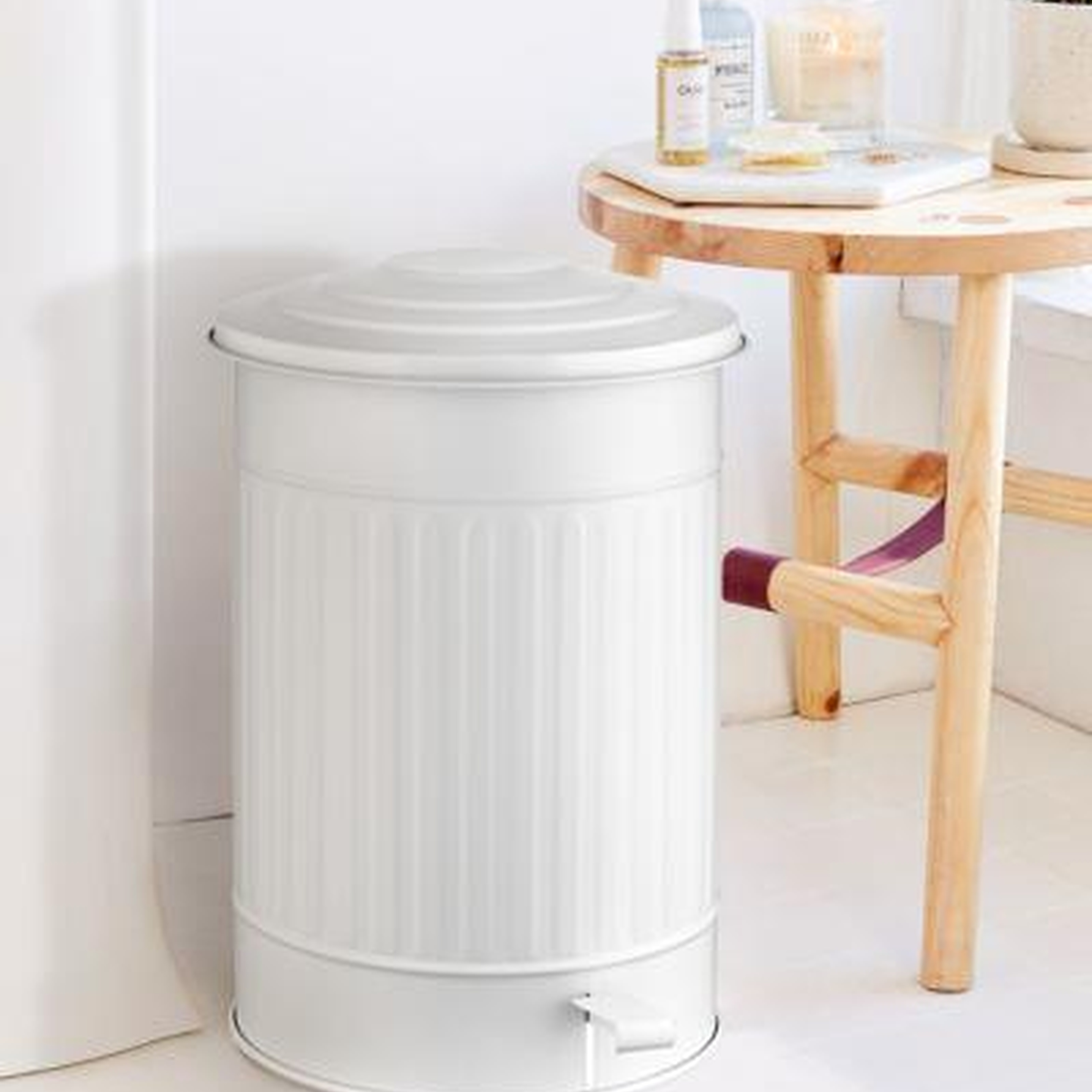 Çöp Kovası Mutfak Beyaz 37 Lt
