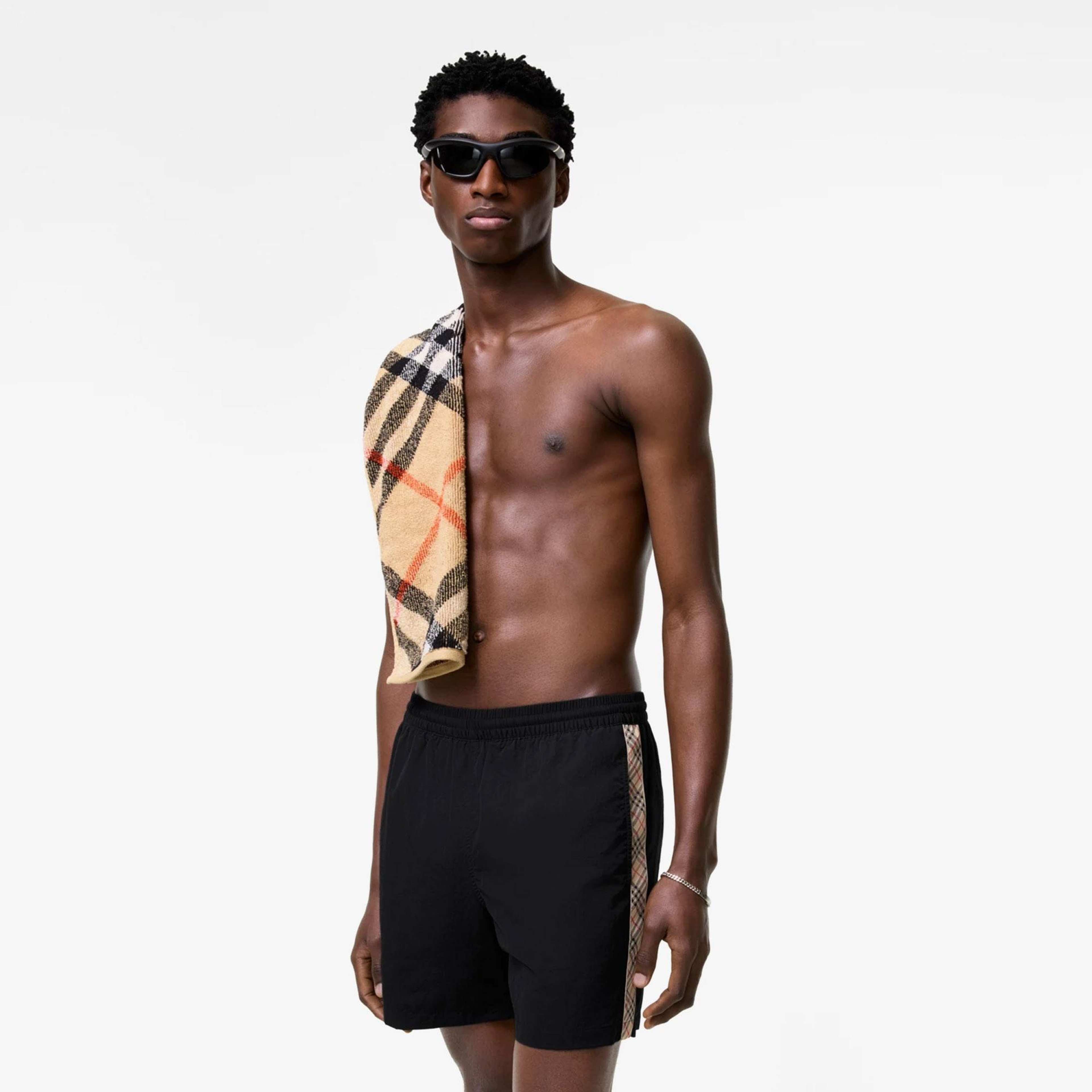 Burberry Check Trim Erkek Siyah Deniz Şortu