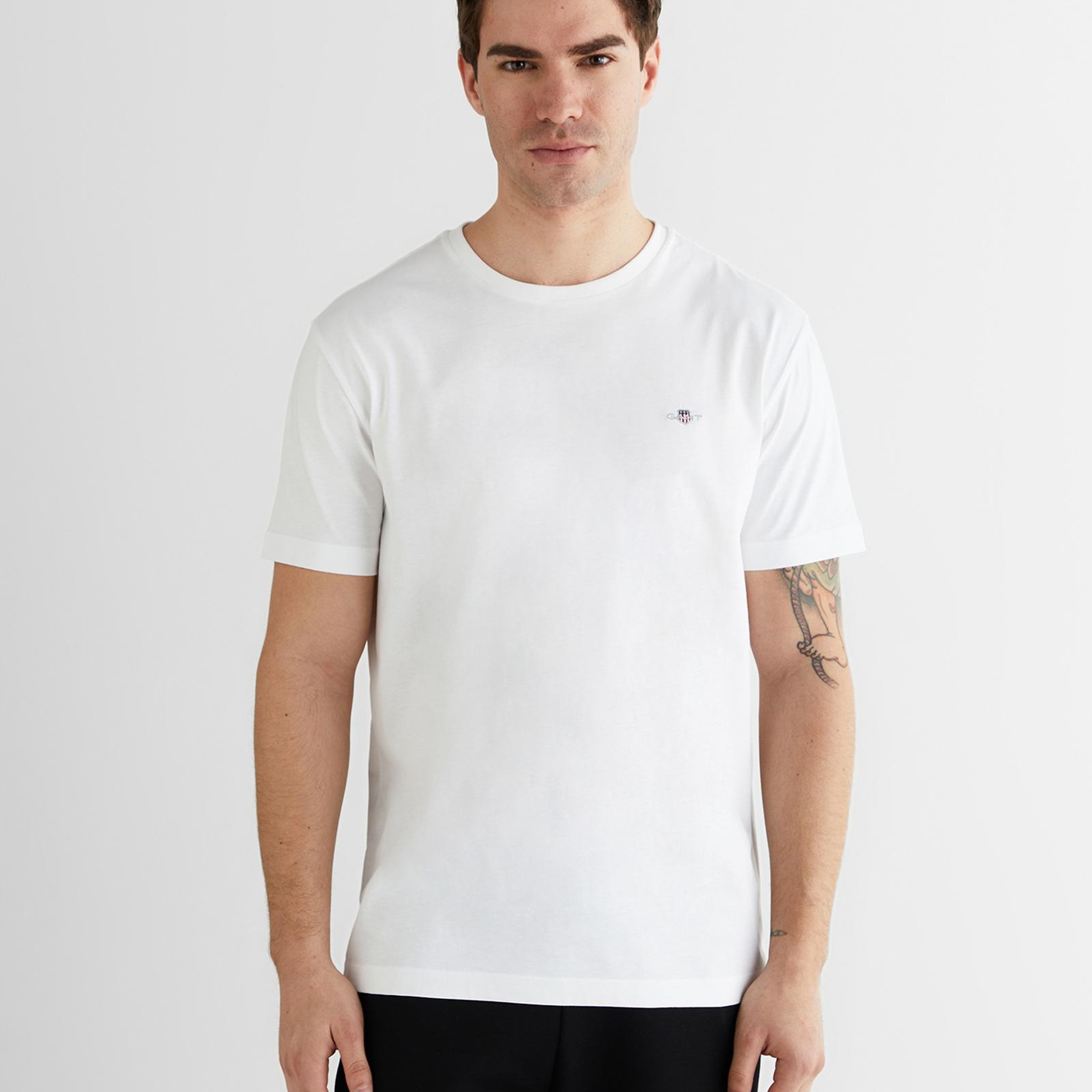 GANT Erkek Beyaz Bisiklet Yaka Regular Fit Logolu T-Shirt