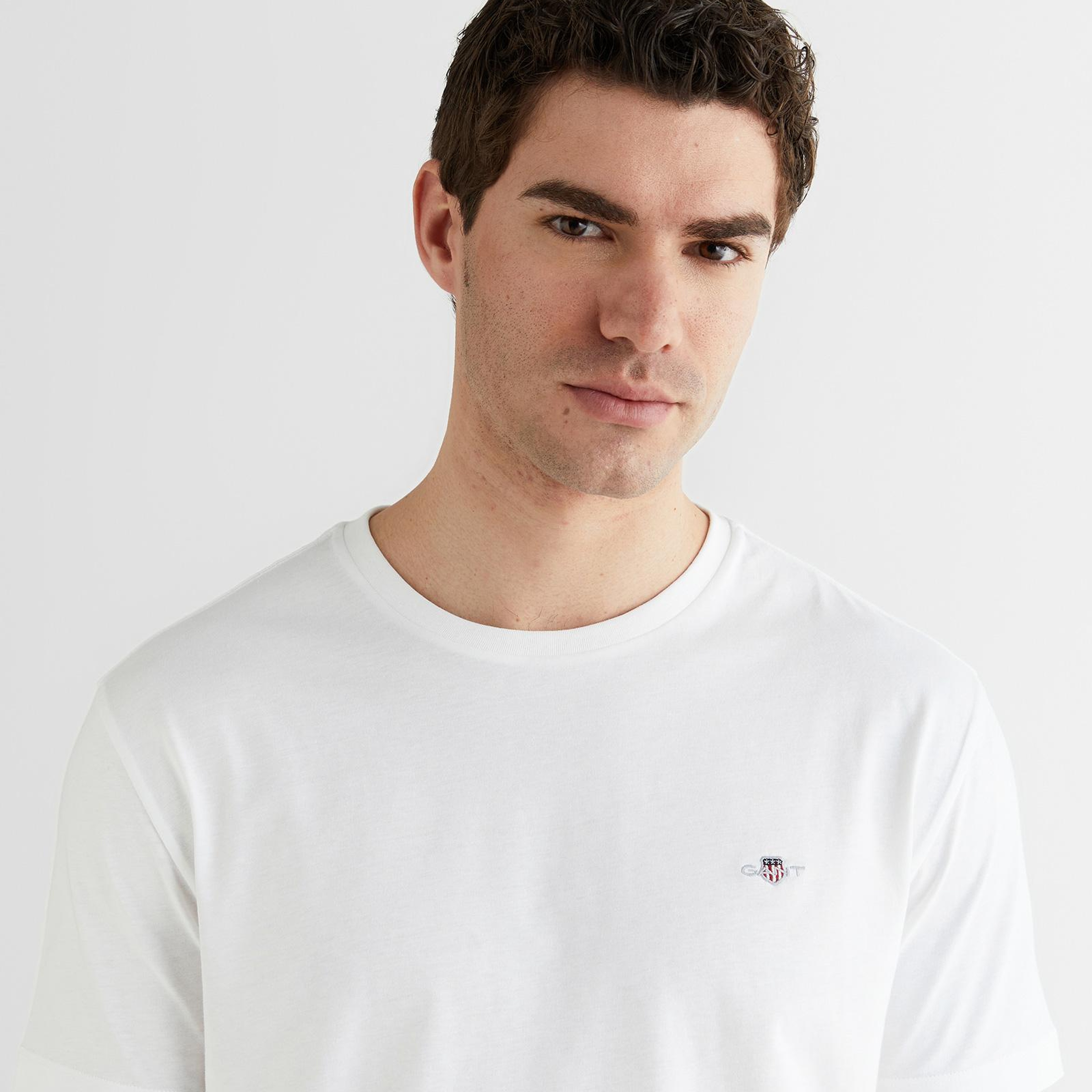 GANT Erkek Beyaz Bisiklet Yaka Regular Fit Logolu T-Shirt