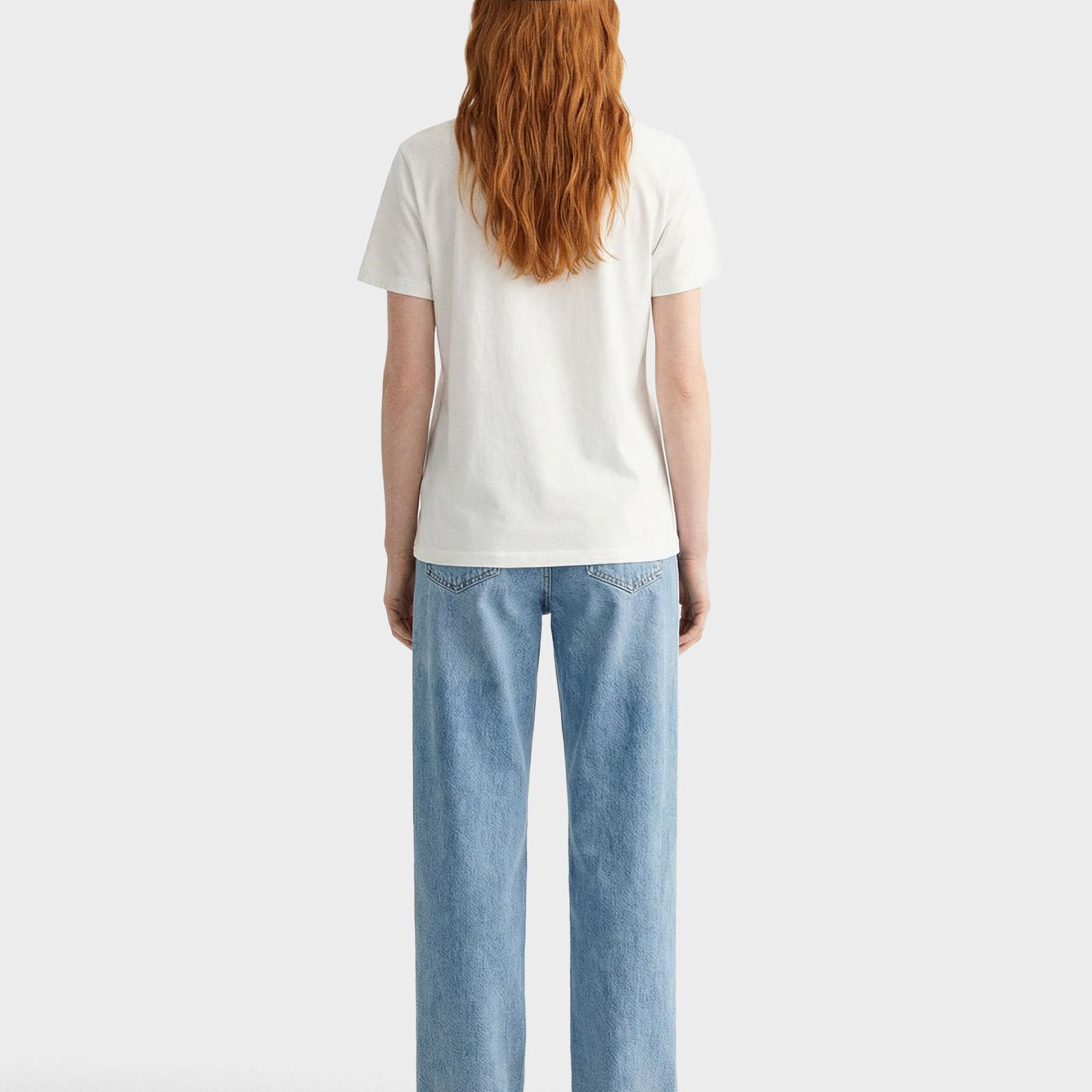 GANT Kadın Beyaz Regular Fit Bisiklet Yaka Logolu T-Shirt