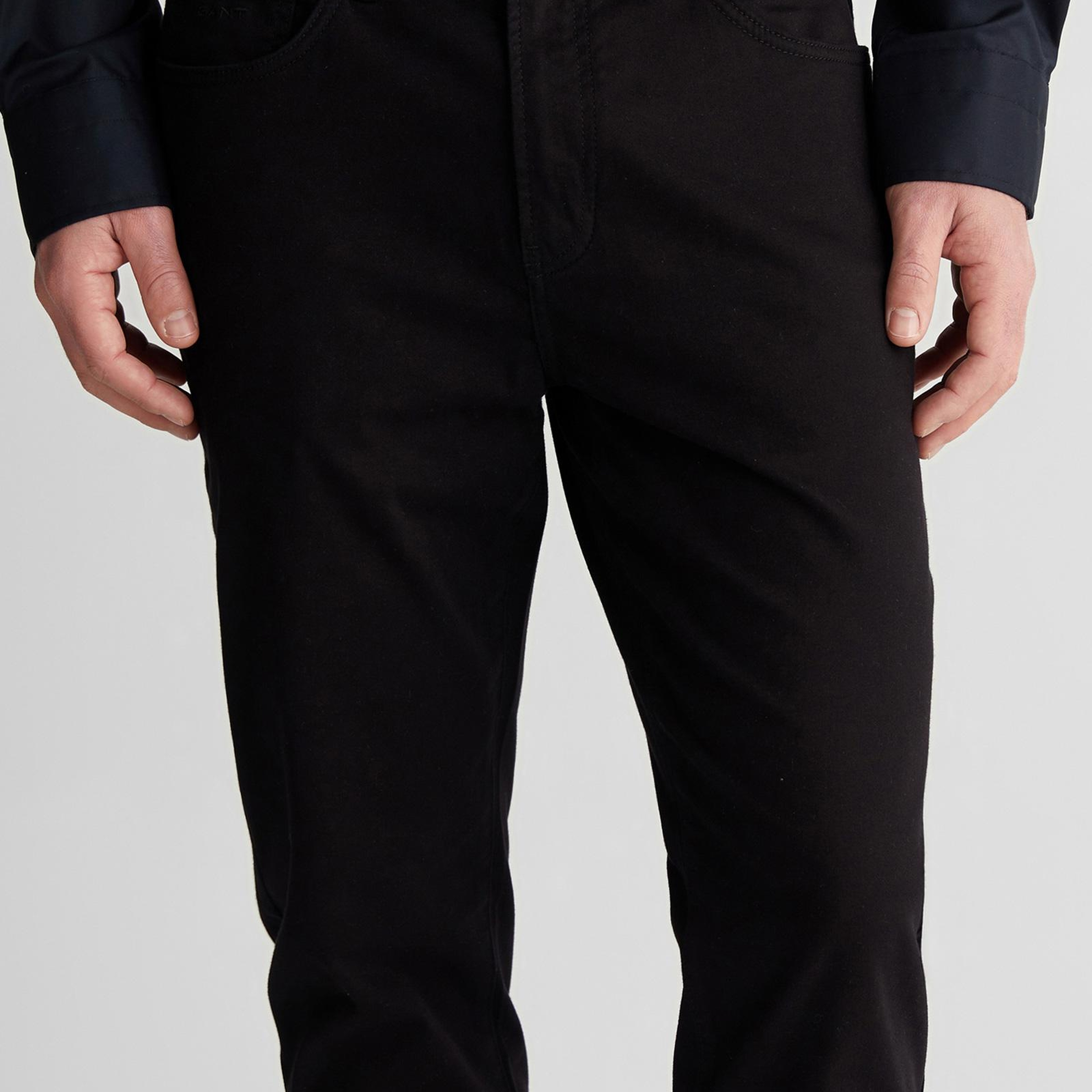 GANT Erkek Siyah Slim Fit Pantolon