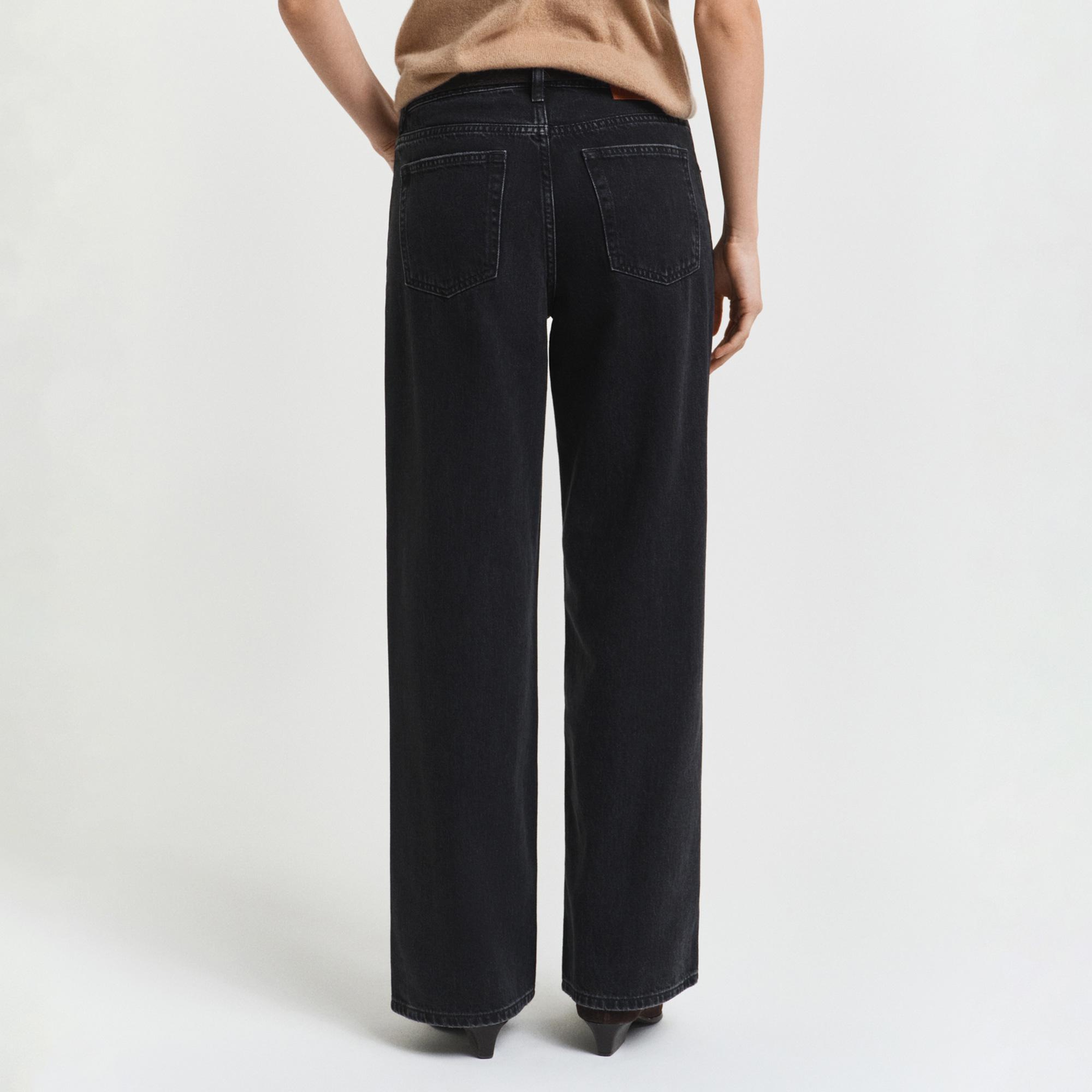 GANT Kadın Siyah Relaxed Fit Jean Pantolon