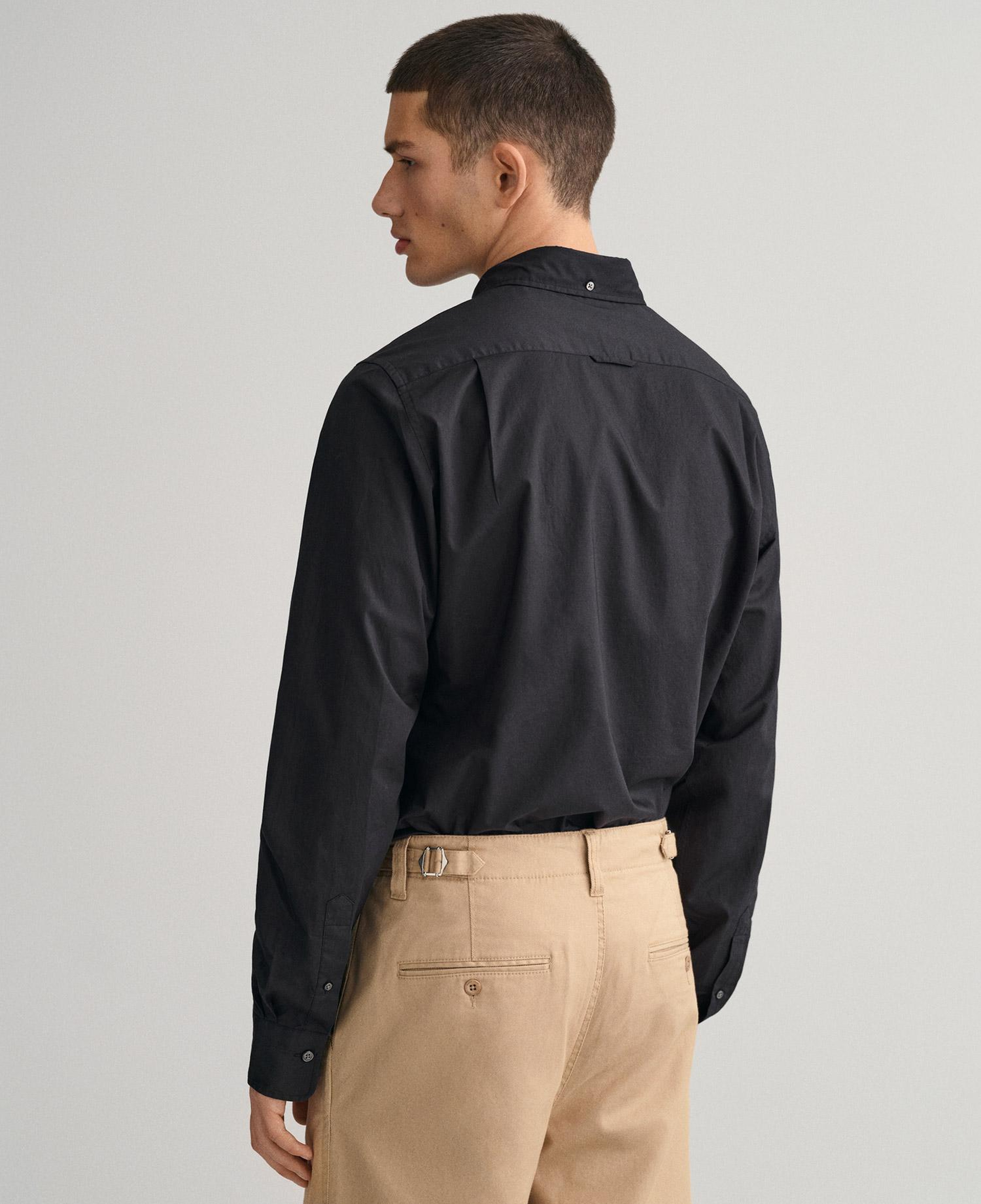 GANT Erkek Siyah Slim Fit Düğmeli Yaka Broadcloth Gömlek
