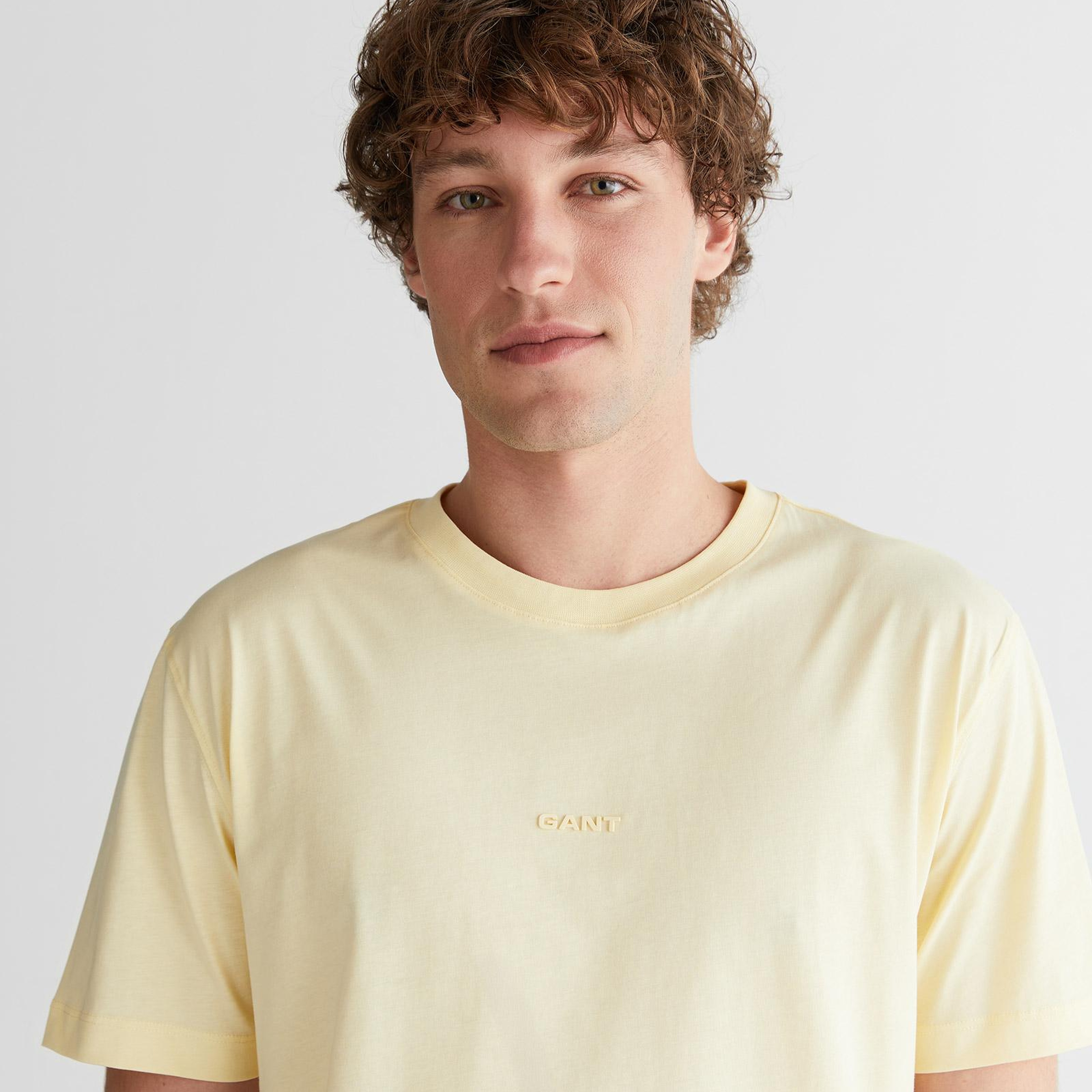 GANT Erkek Sarı Baskılı Kısa Kollu T-Shirt