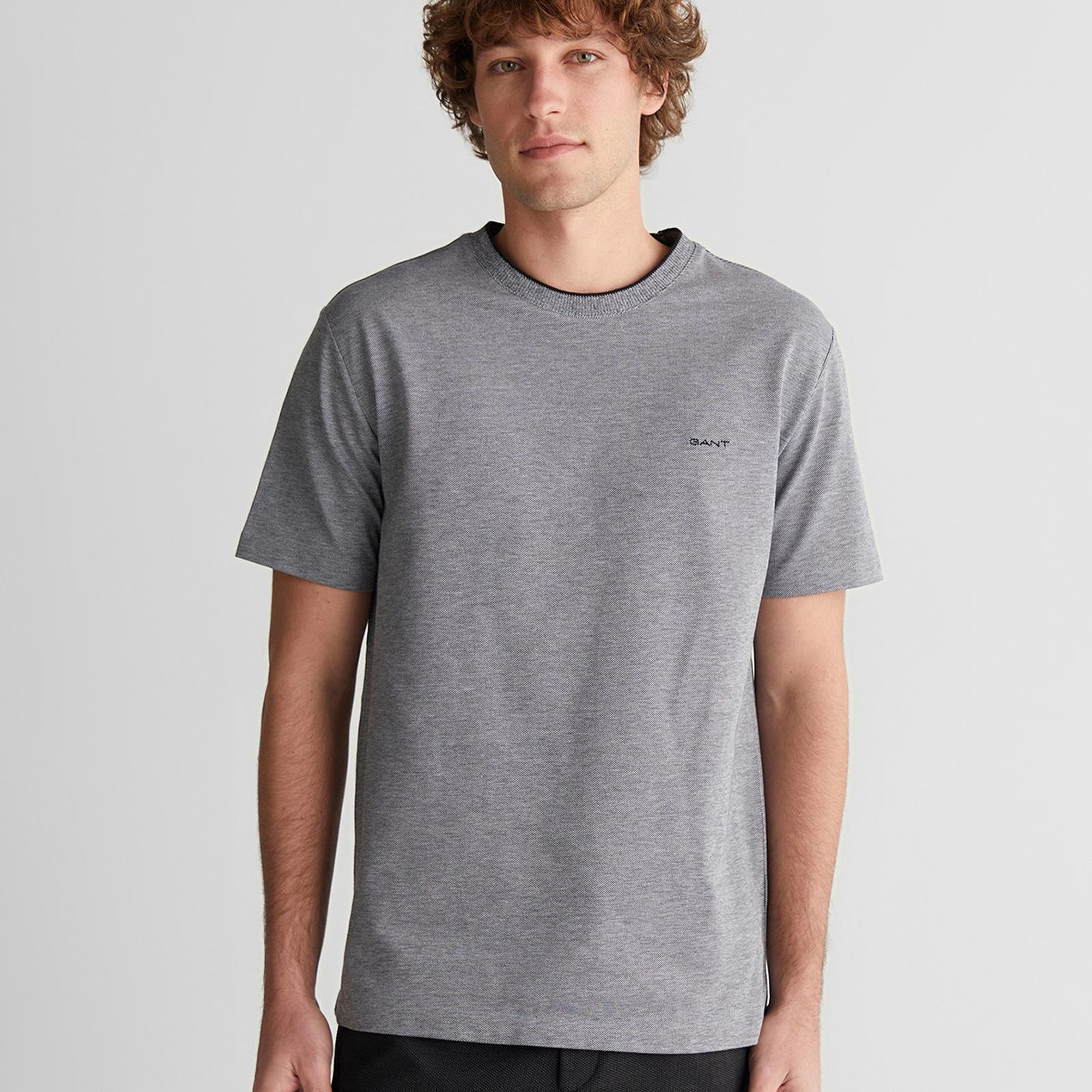 GANT Erkek Siyah Bisiklet Yaka Regular Fit T-Shirt