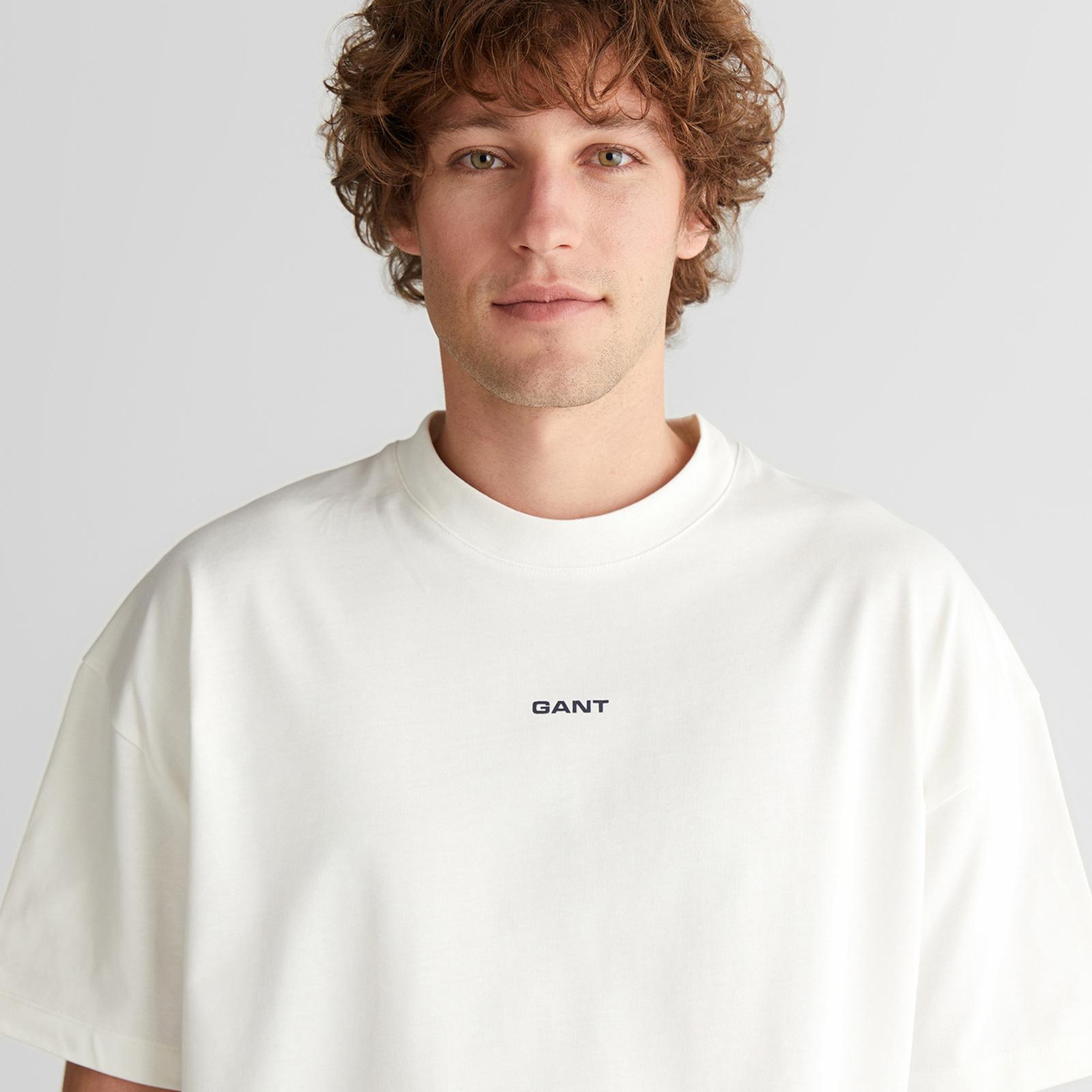 GANT Erkek Beyaz Baskılı Kısa Kollu T-Shirt