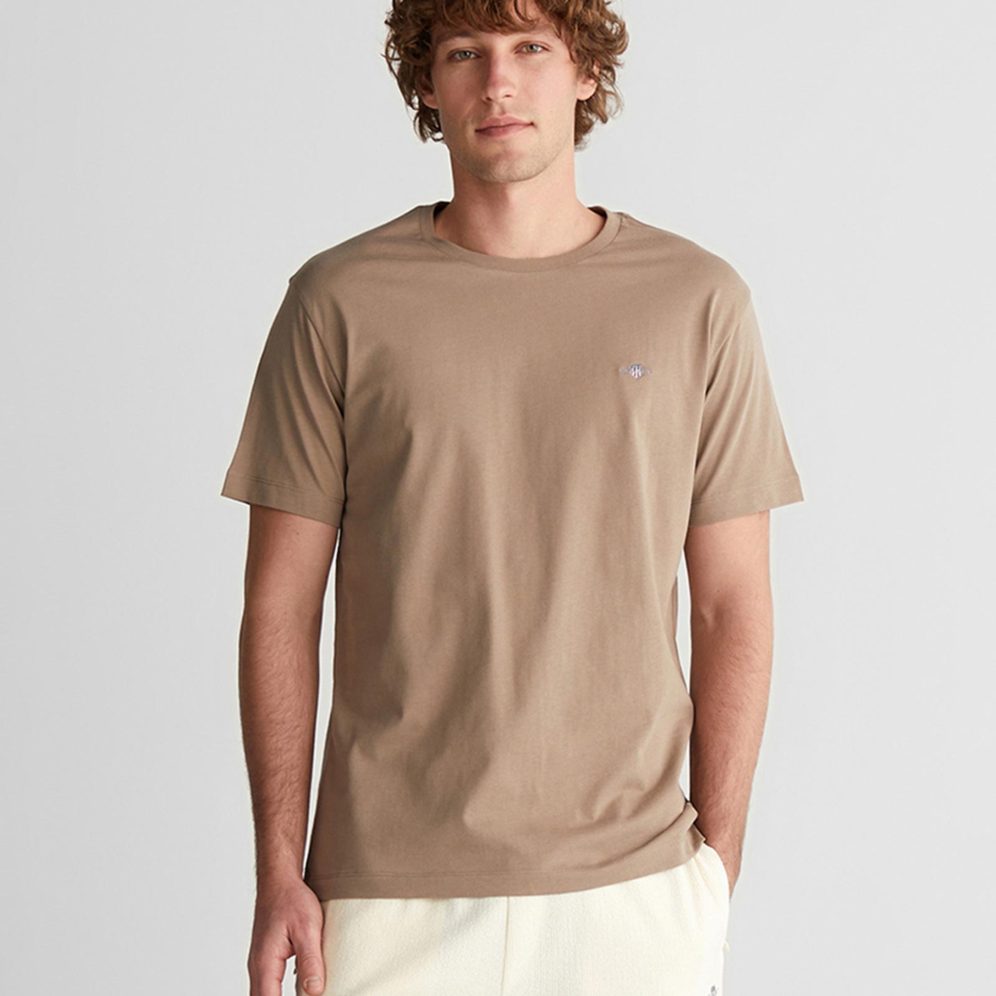 GANT Erkek Kahverengi Regular Fit Bisiklet Yaka Logolu T-Shirt
