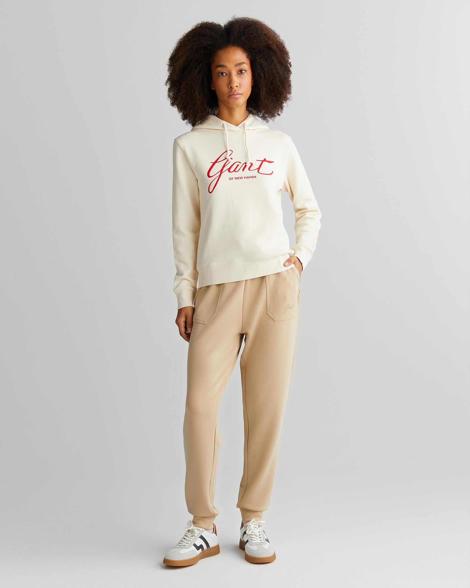 GANT Kadın Bej Regular Fit Logolu Eşofman Altı