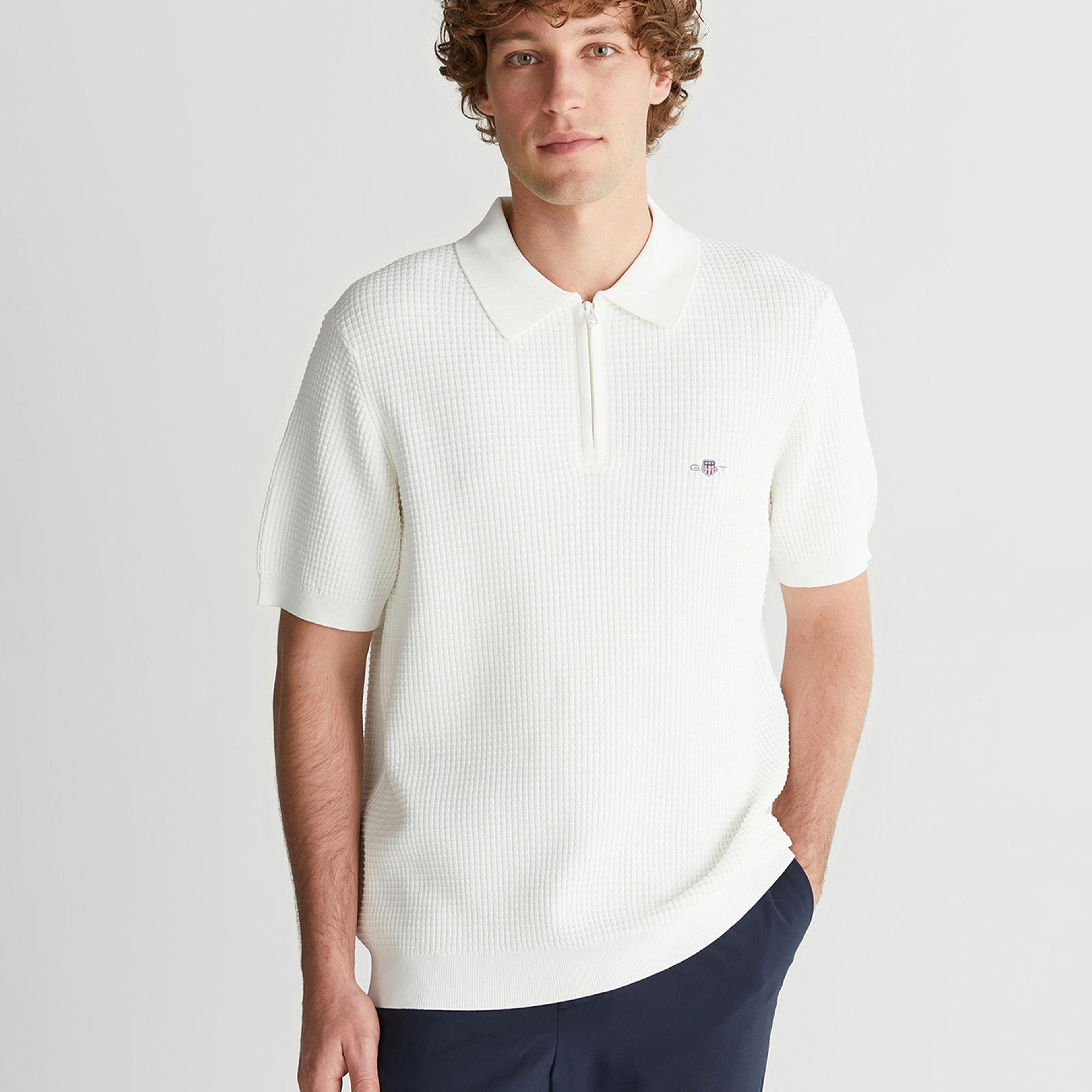 GANT Erkek Beyaz Regular Fit Yarım Fermuarlı Kısa Kollu Triko
