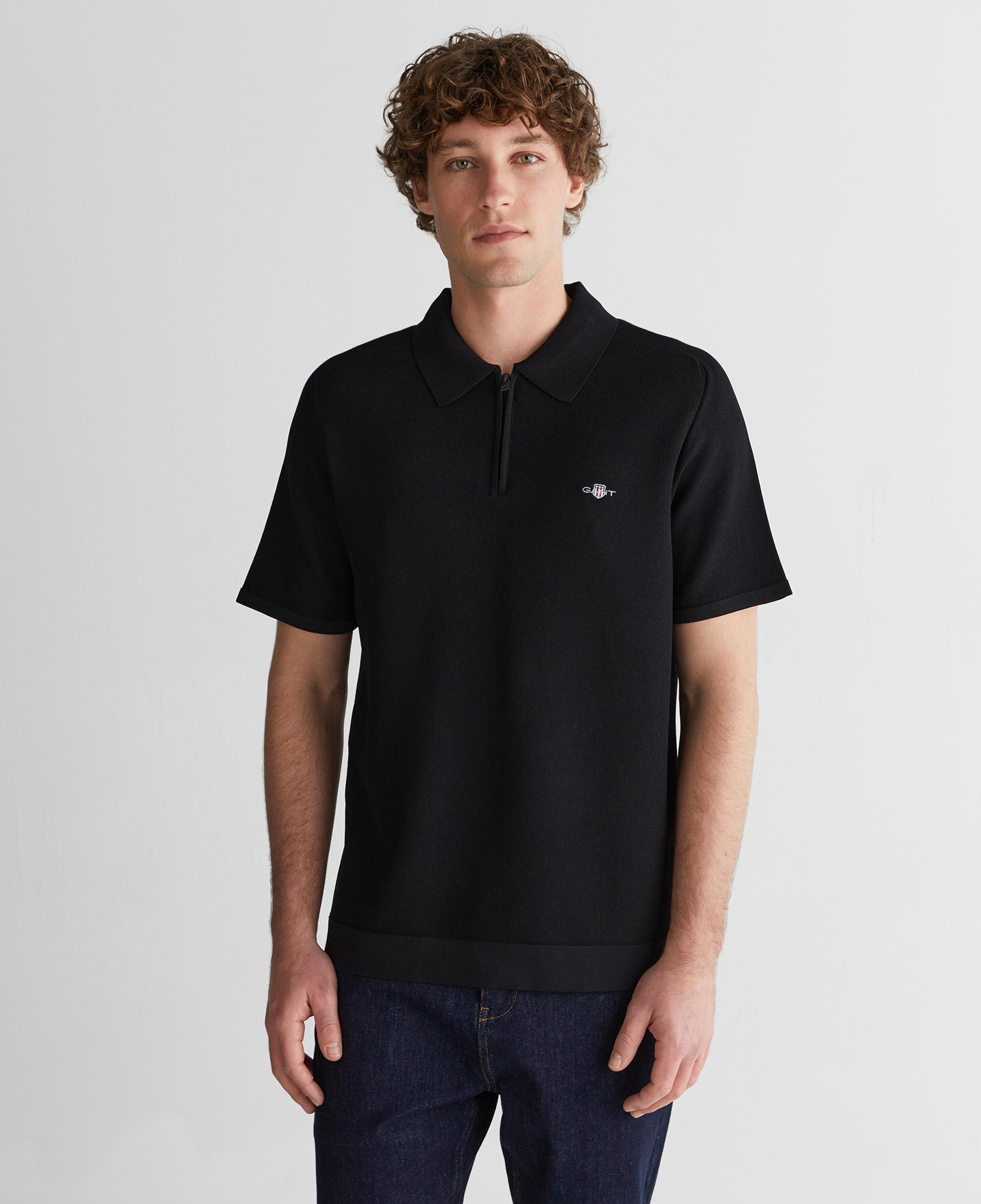 GANT Erkek Siyah Regular Fit Yarım Fermuarlı Kısa Kollu T-Shirt