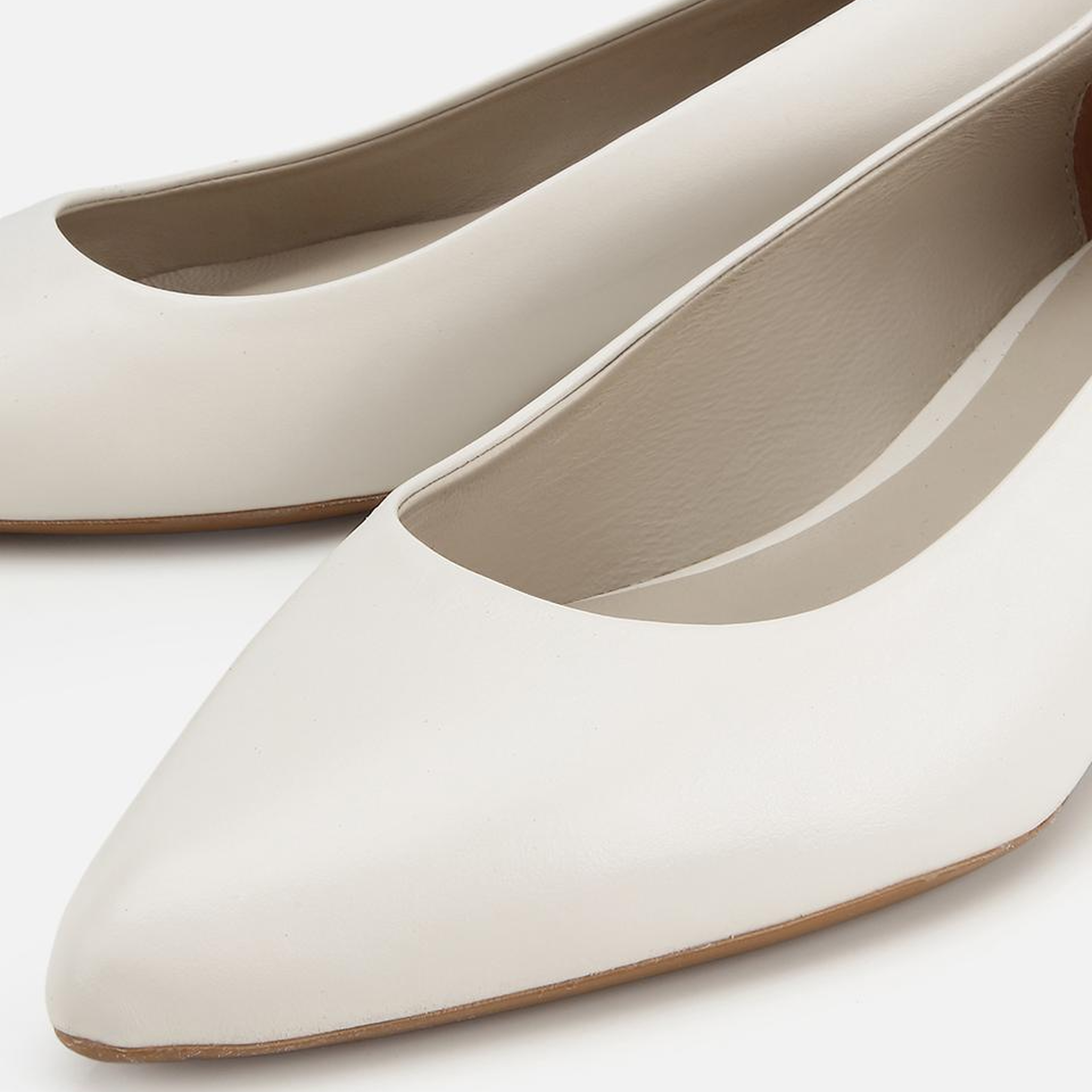 Kadın Deri Ekru Mini Topuklu Klasik Stiletto