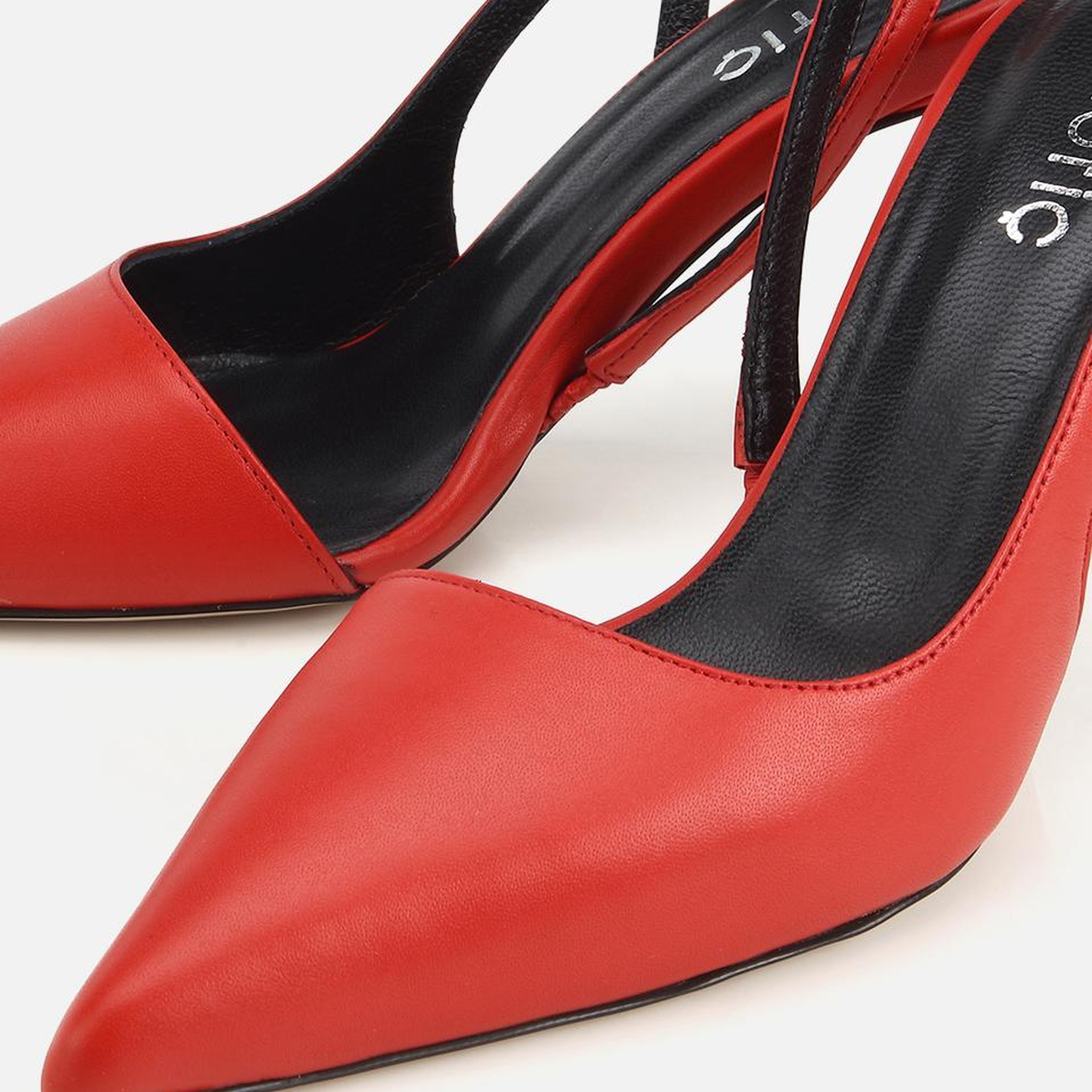 Kadın Deri Kırmızı Sivri Burunlu İnce Topuklu Stiletto