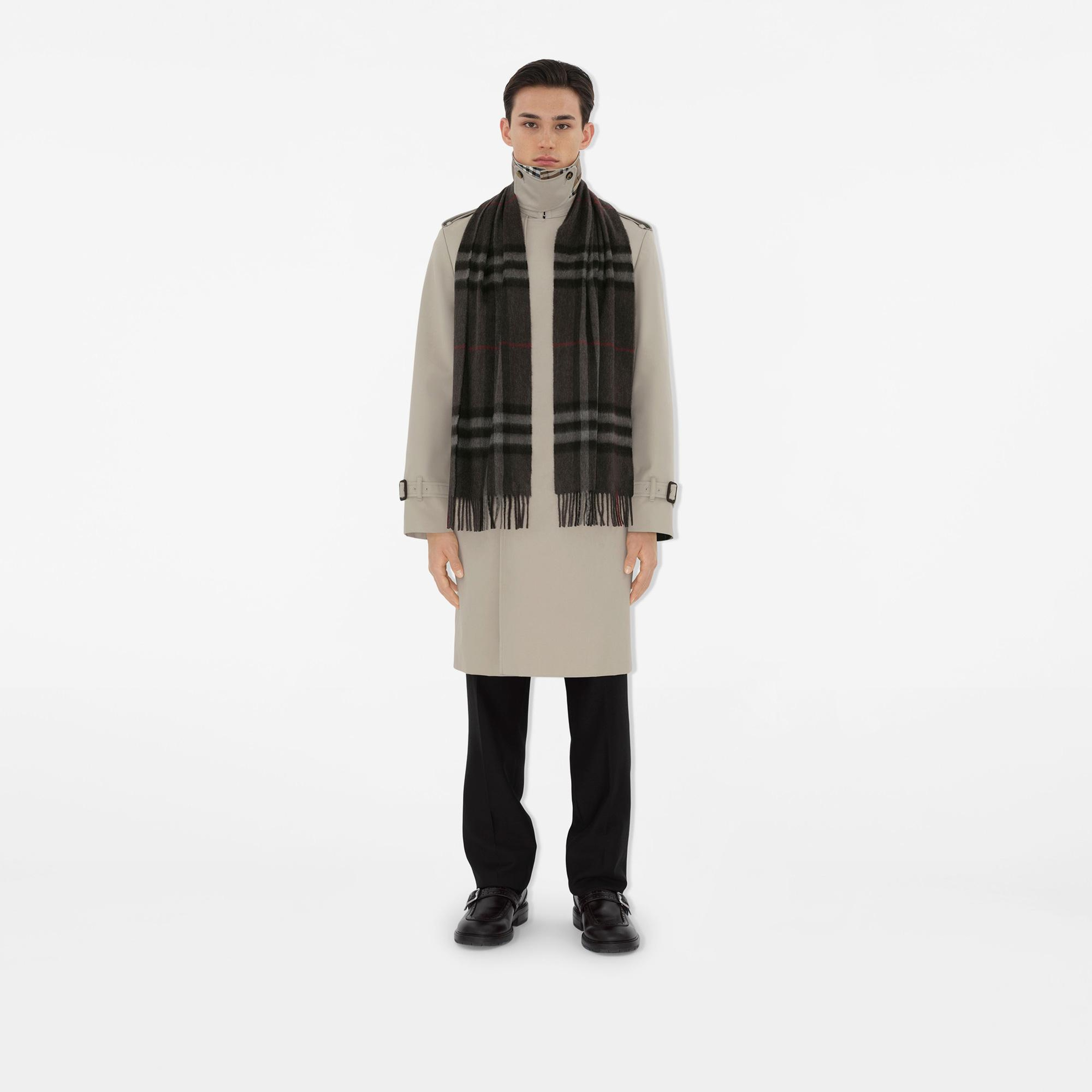 Burberry Giant Check Kadın Antrasit Atkı