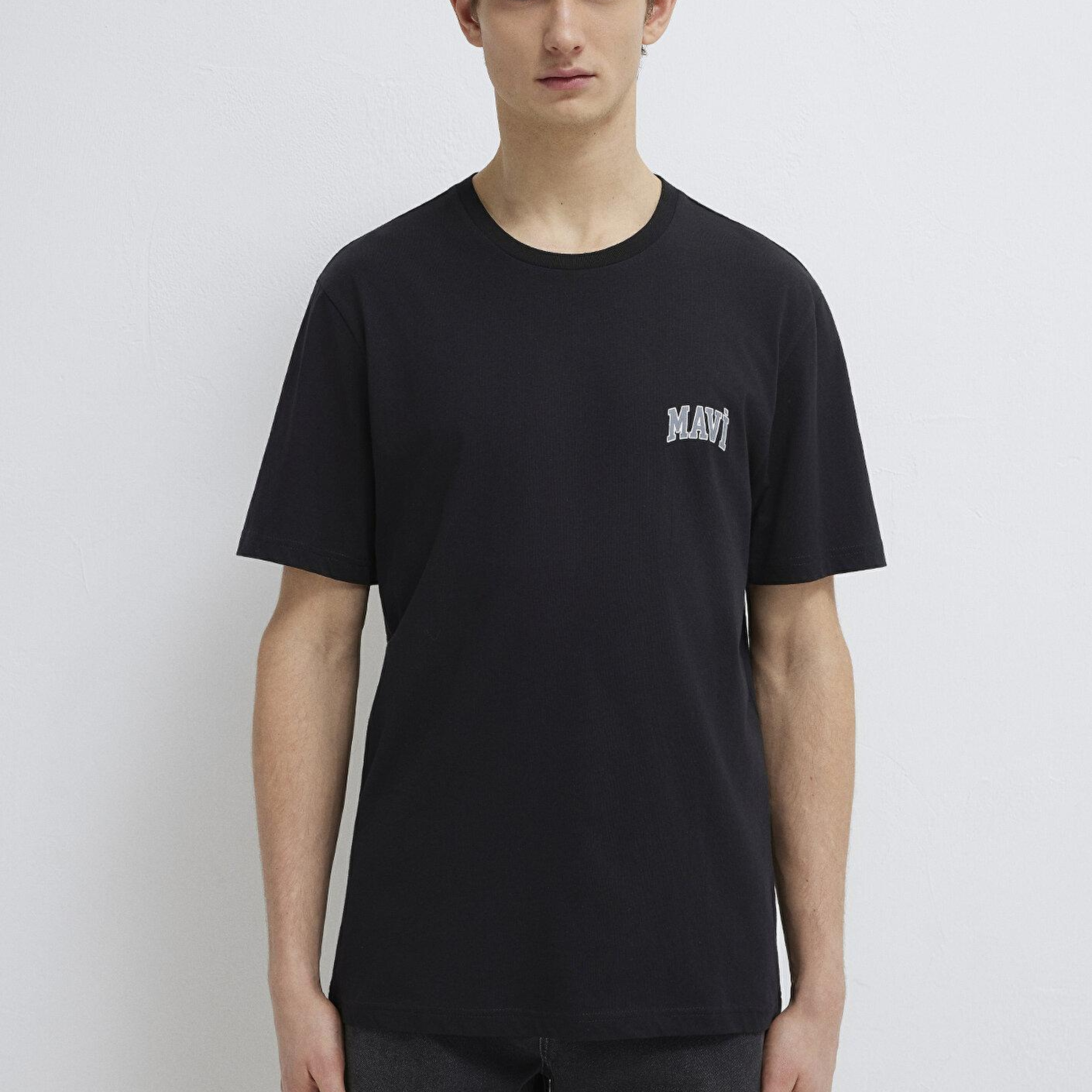 Mavi Mavi Logo Baskılı Siyah Tişört Regular Fit / Normal Kesim 0611714-900
