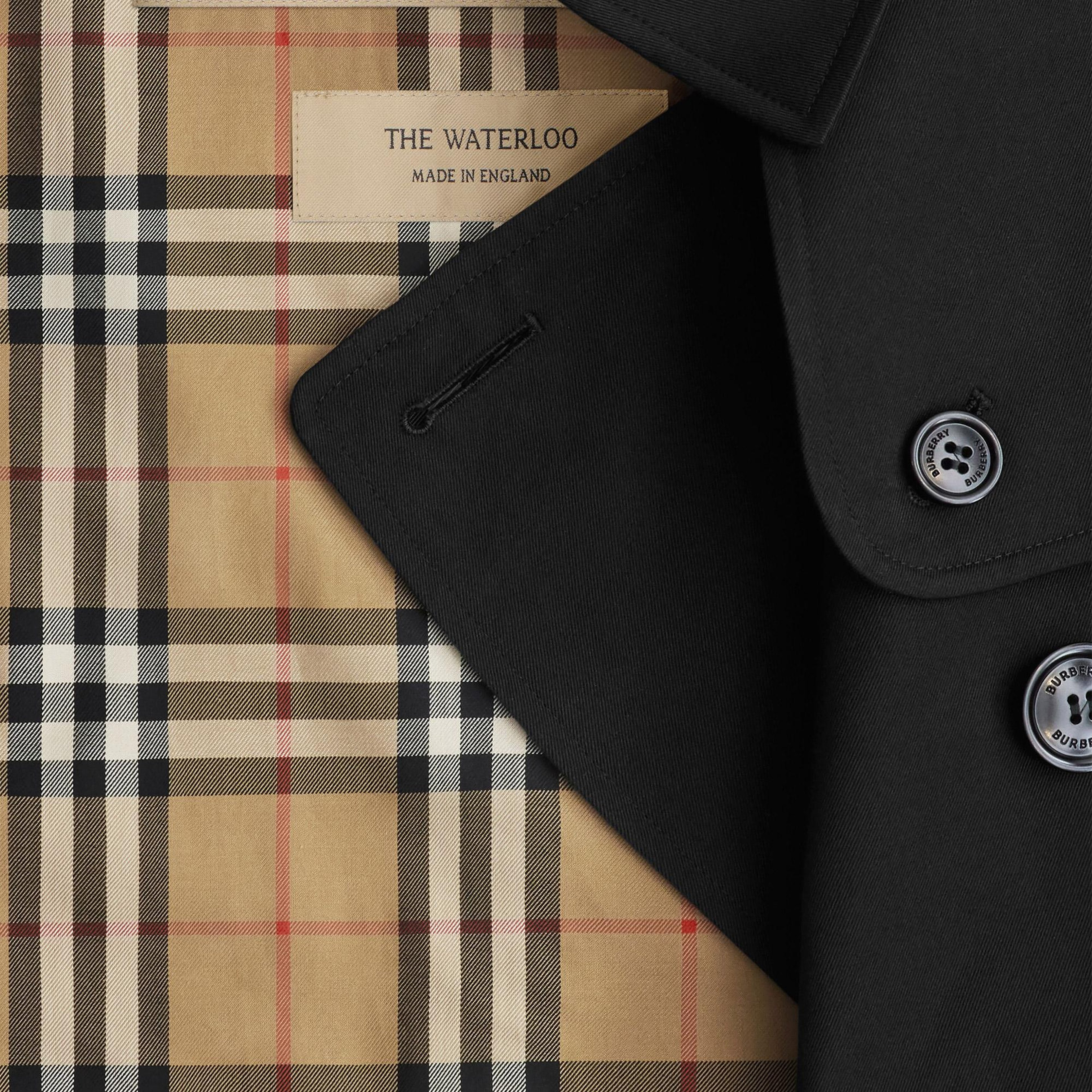 Burberry Long Waterloo Heritage Kadın Siyah Trençkot