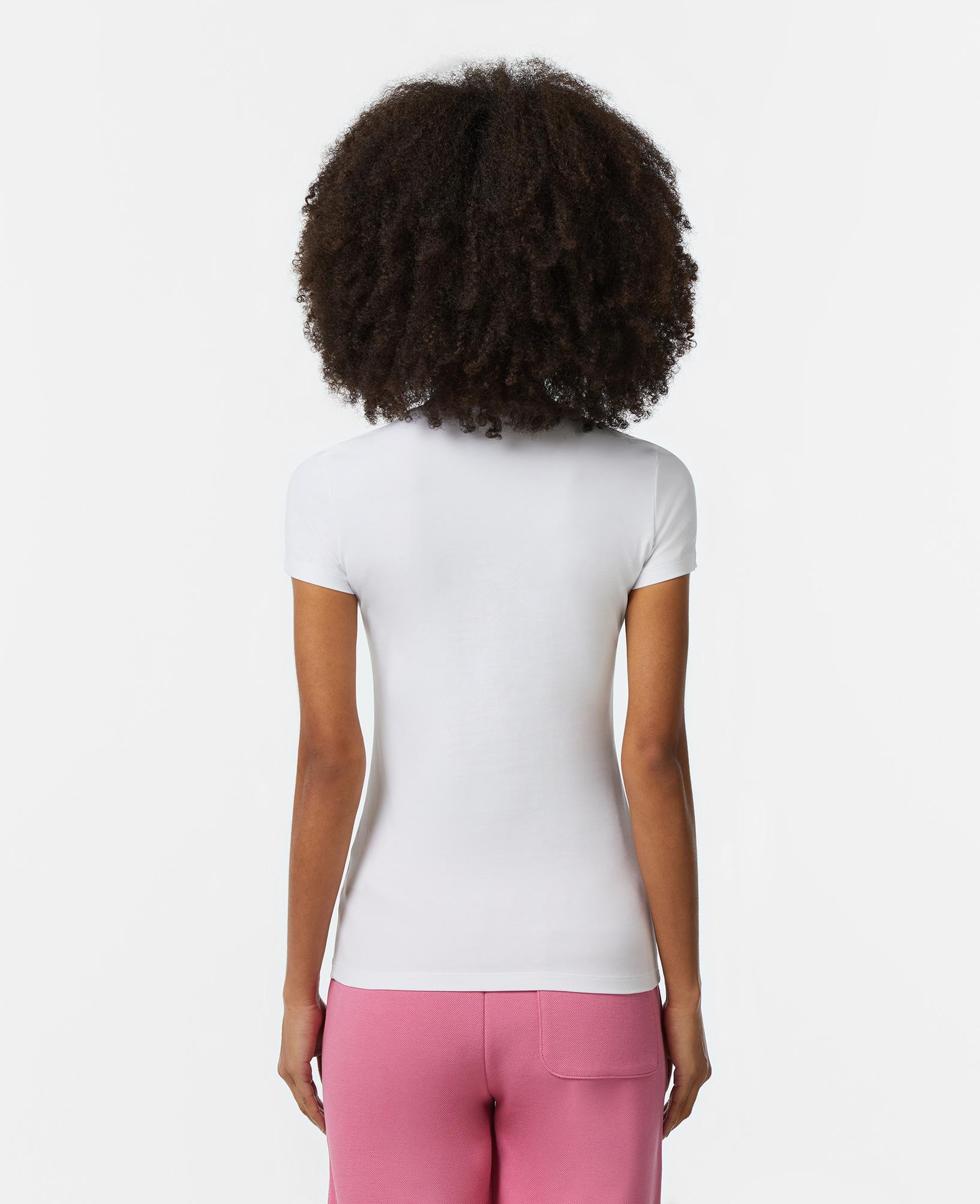 Kadın Slim Fit V Yaka Beyaz T-Shirt