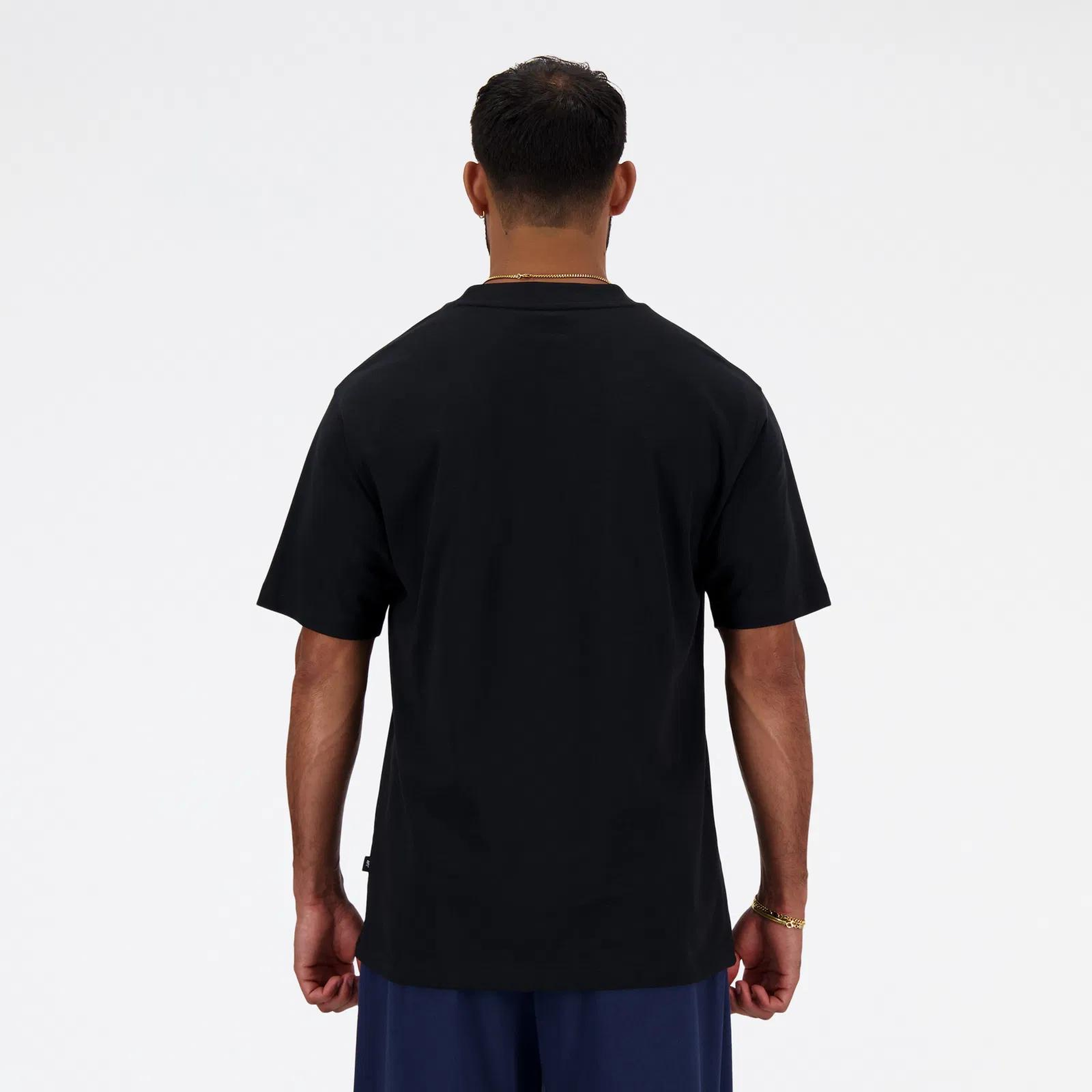 New Balance Athletics Models Never Age Erkek Siyah Günlük T-Shirt