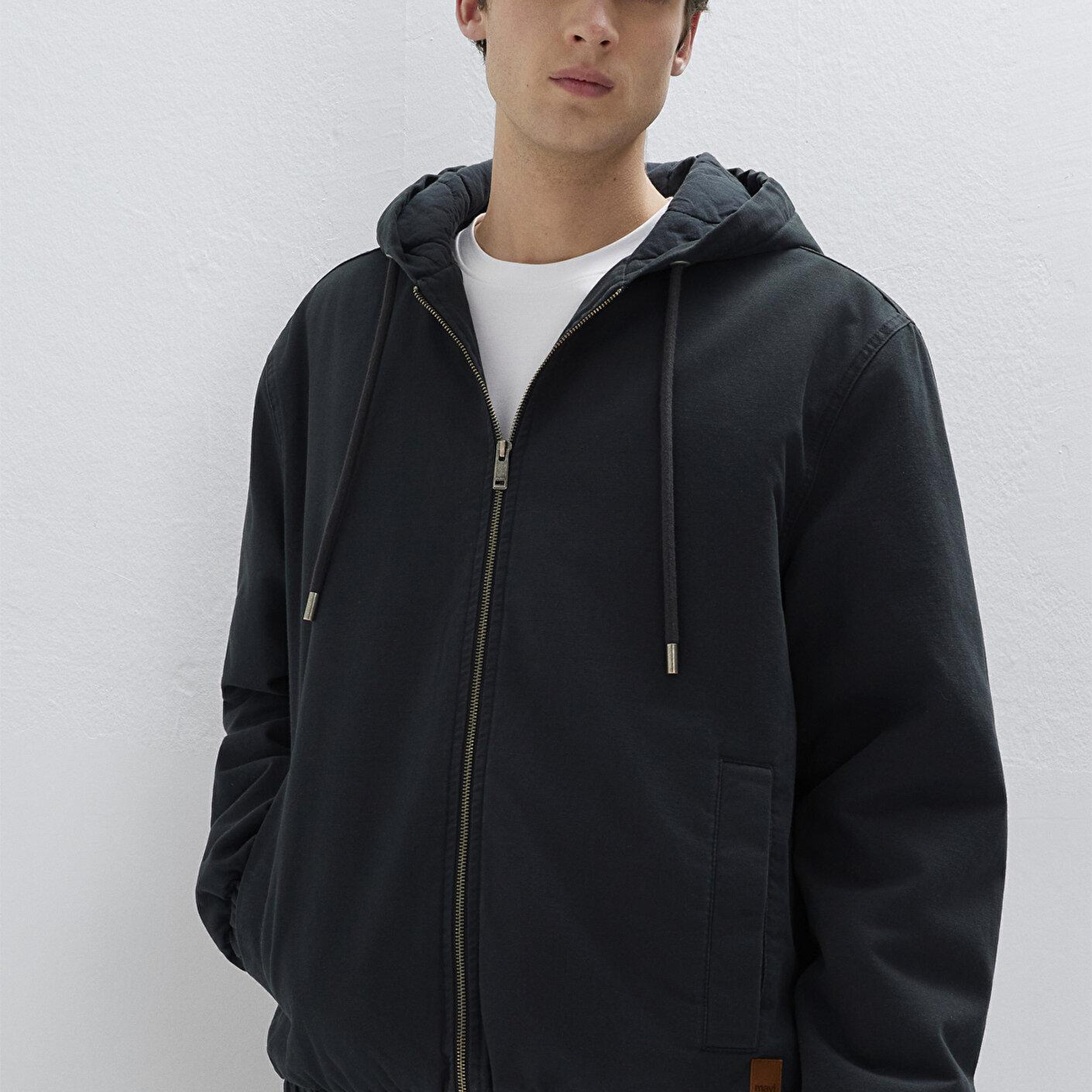 Mavi Kapüşonlu Siyah Ceket Loose Fit / Bol Rahat Kesim 0110953-71379