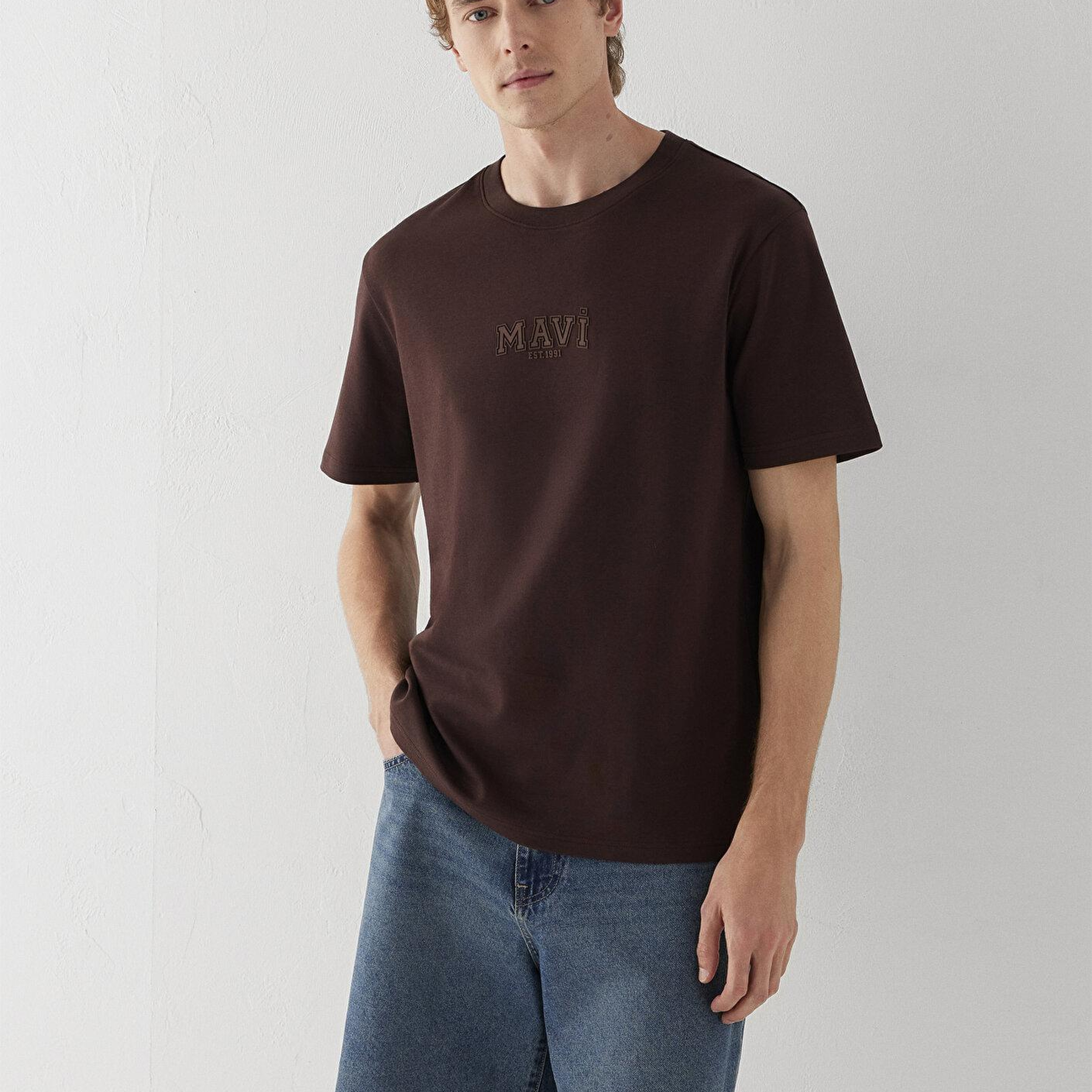 Mavi Mavi Logo Kahverengi Tişört Regular Fit / Normal Kesim 0613662-88083
