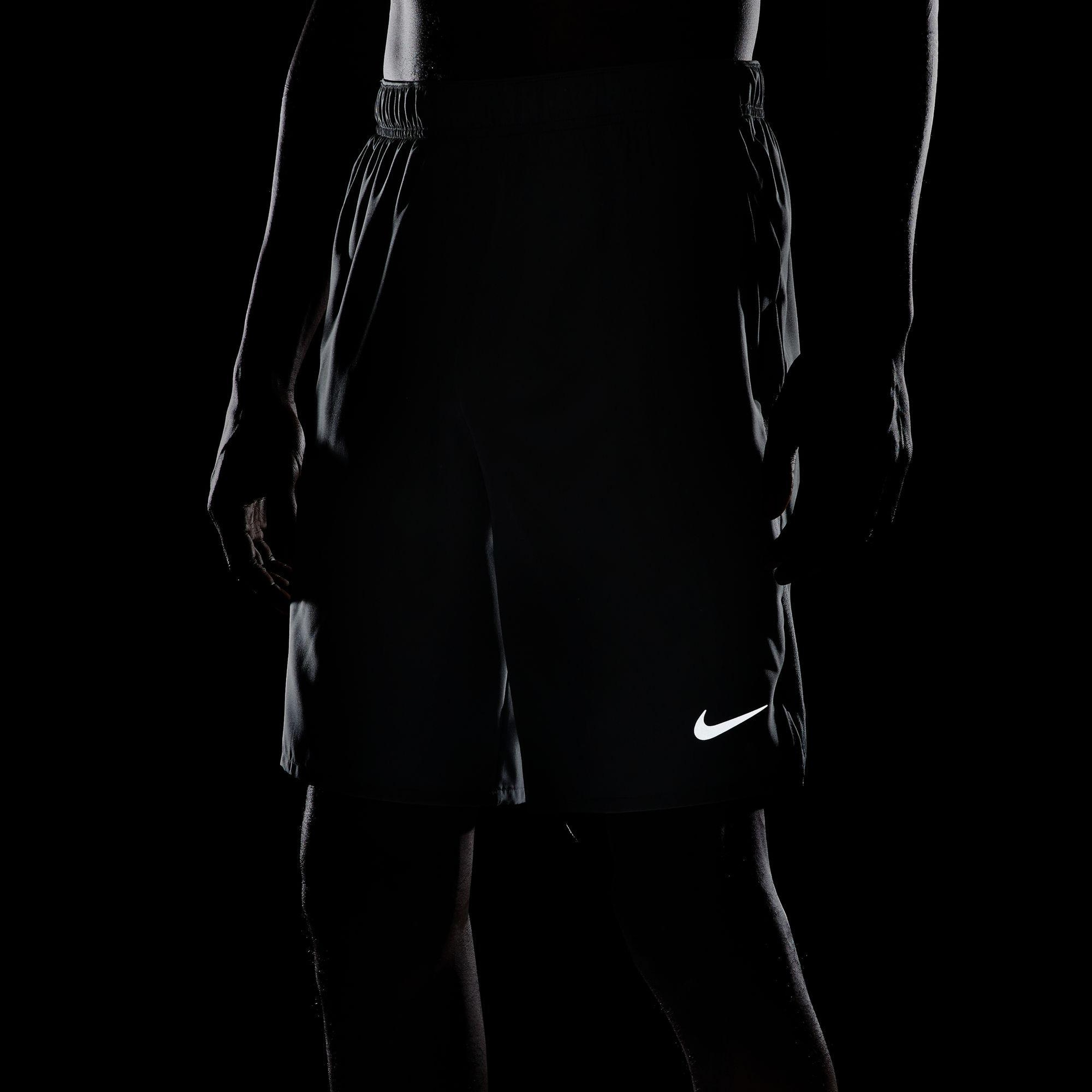 Nike Dri-Fit Challenger Erkek Gri Şort