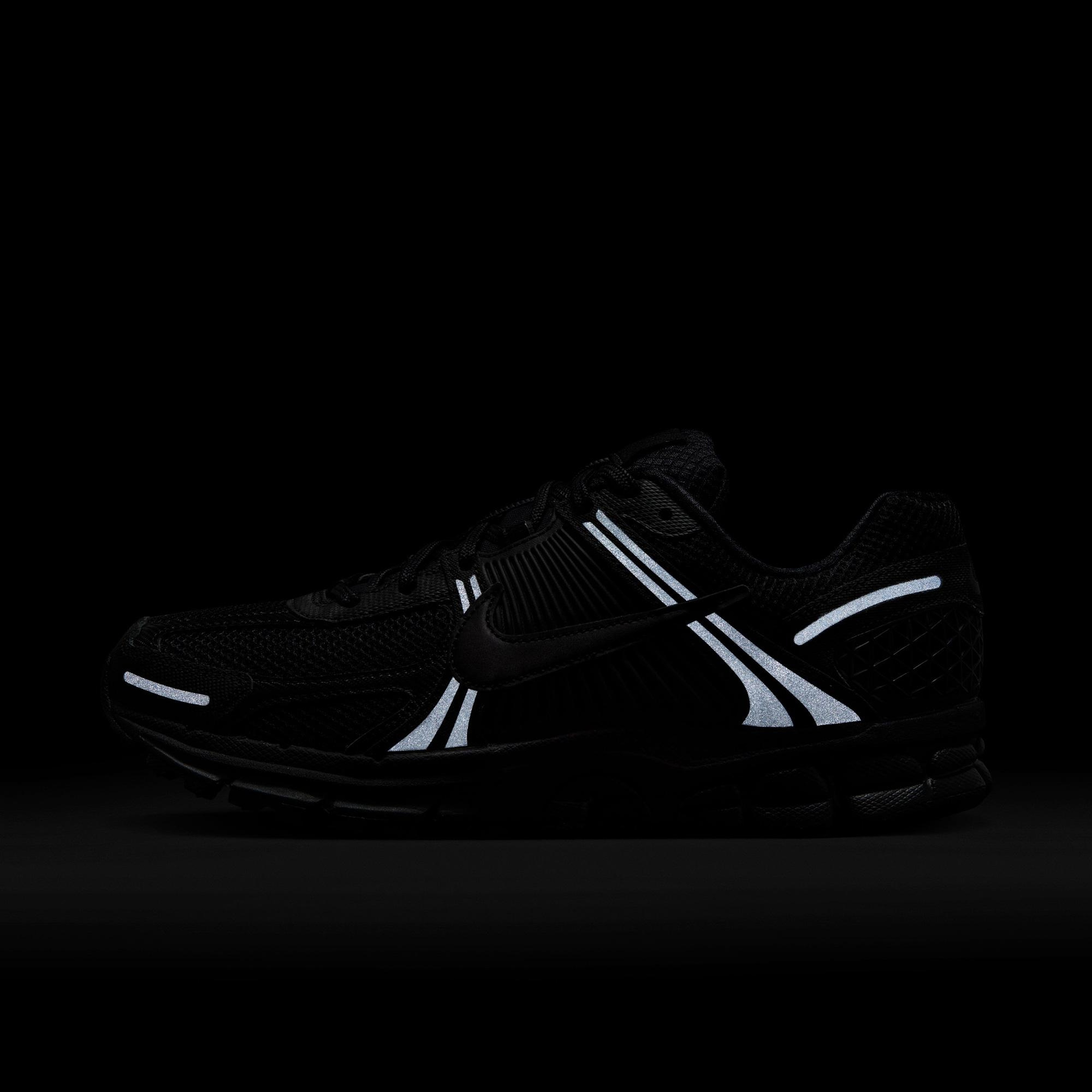 Nike Zoom Vomero 5 Erkek Siyah Spor Ayakkabı