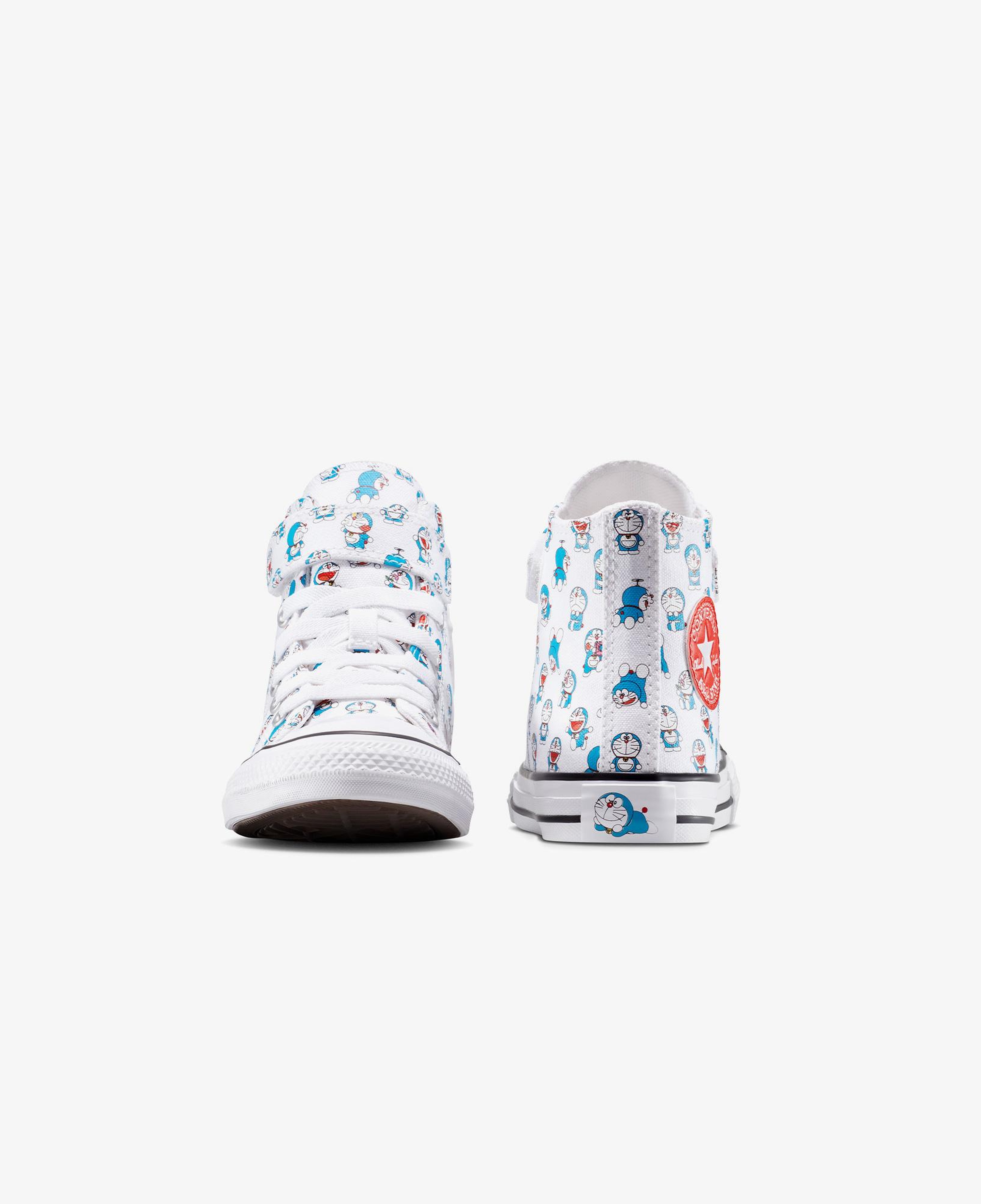 Converse x Doraemon Çocuk Beyaz Chuck Taylor All Star Sneaker