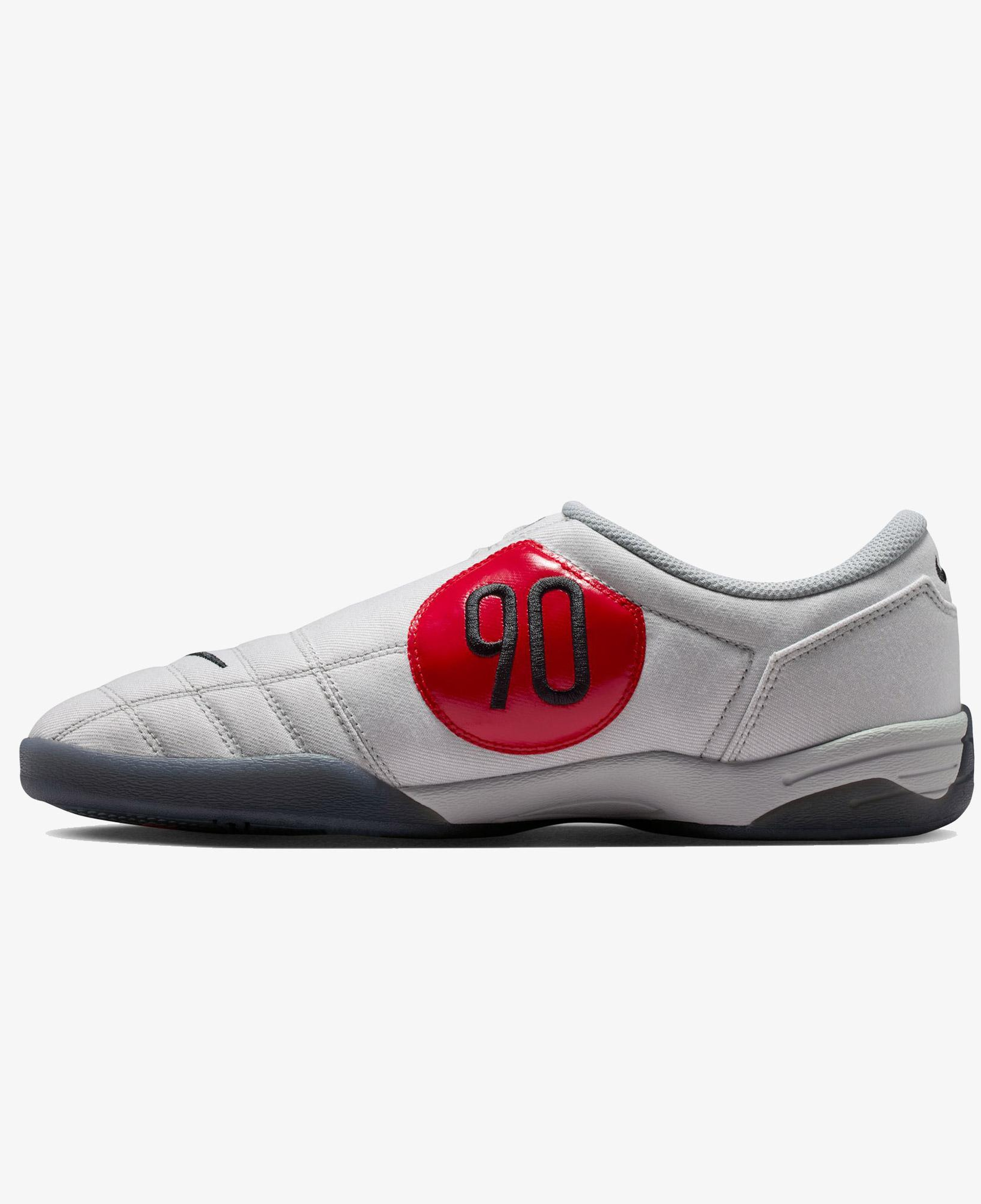 Nike Total 90 Premium Erkek Gri Spor Ayakkabı