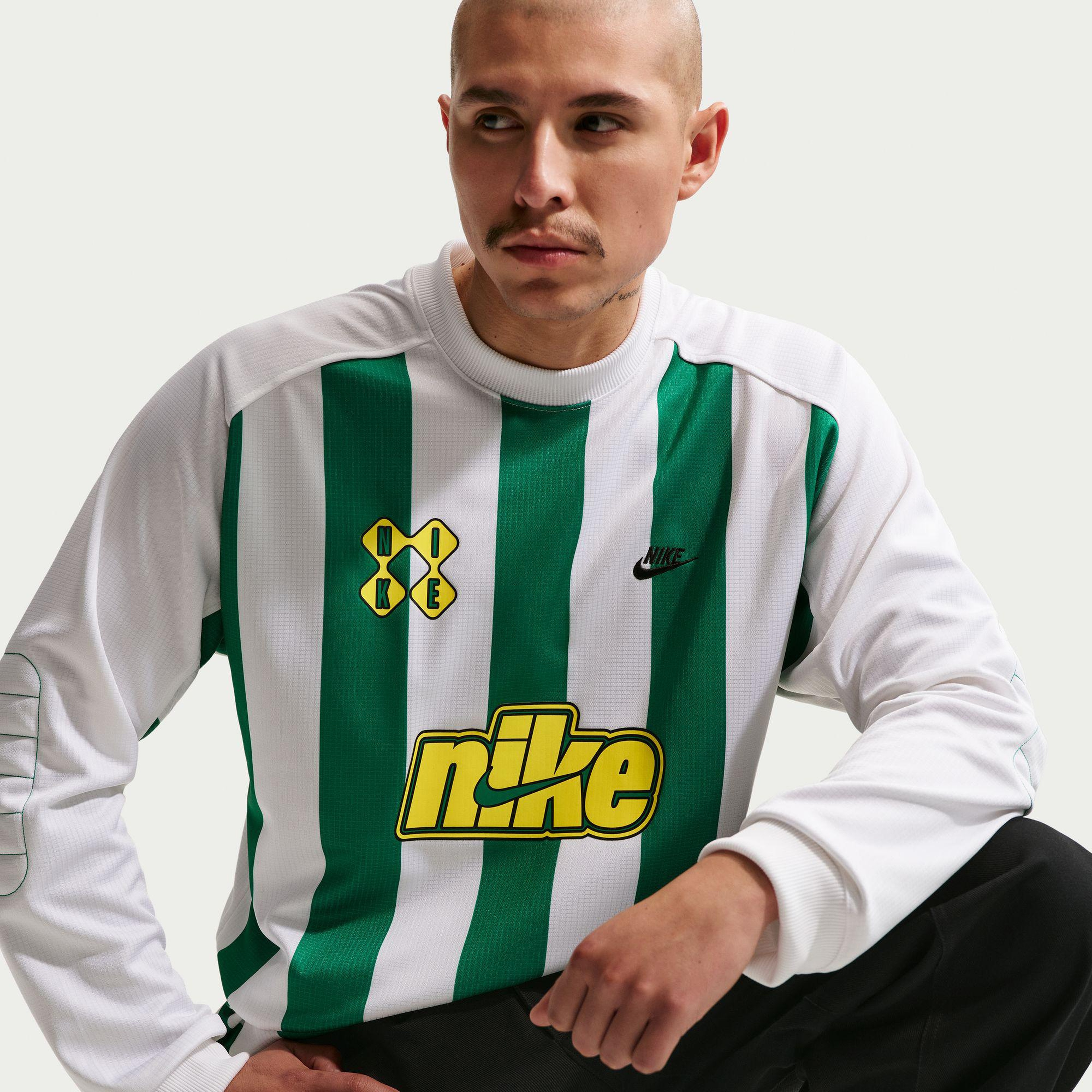 Nike Sportswear Club Goalie Erkek Yeşil T-Shirt