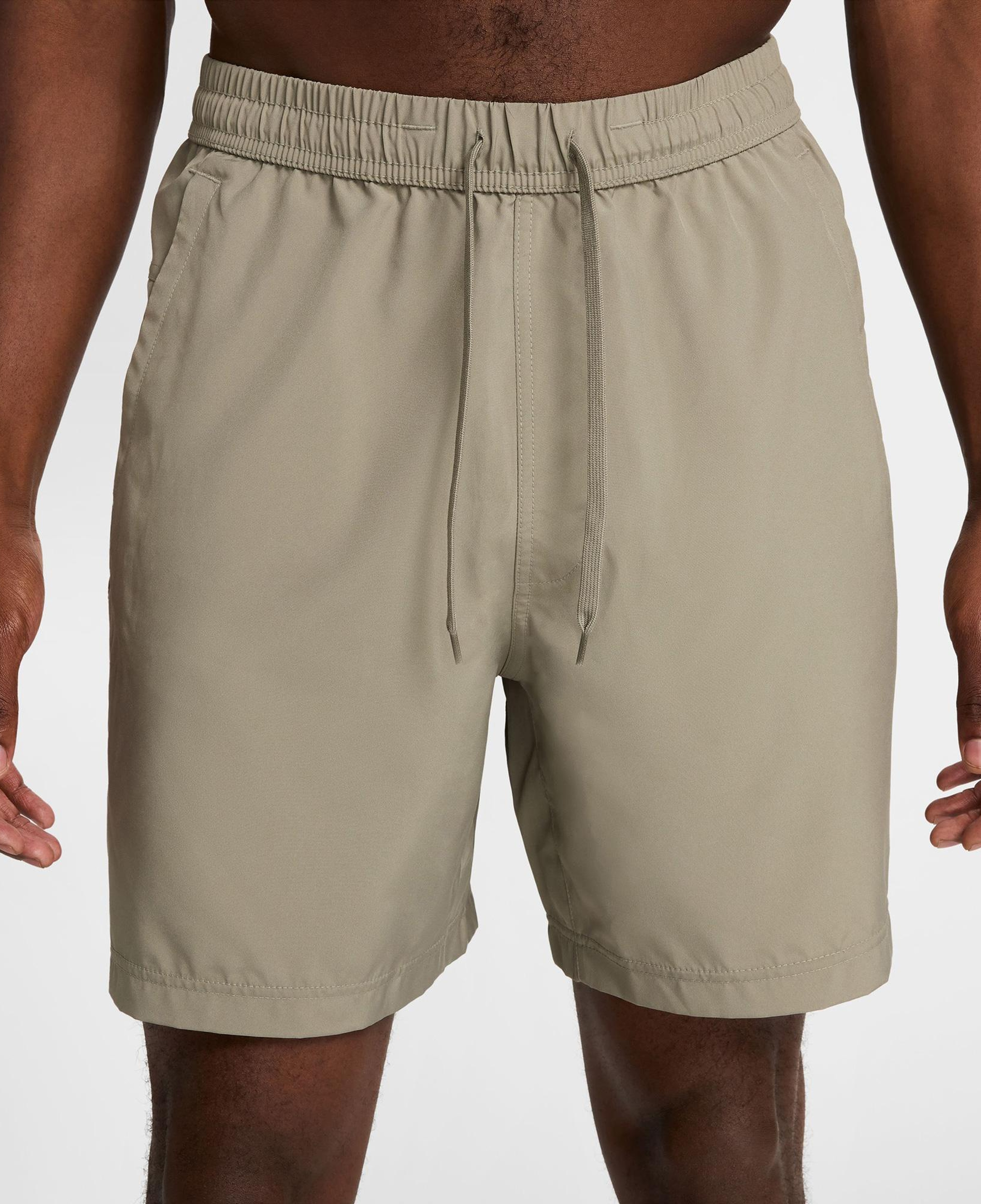 Nike Dri-Fit Form Erkek Bej Şort