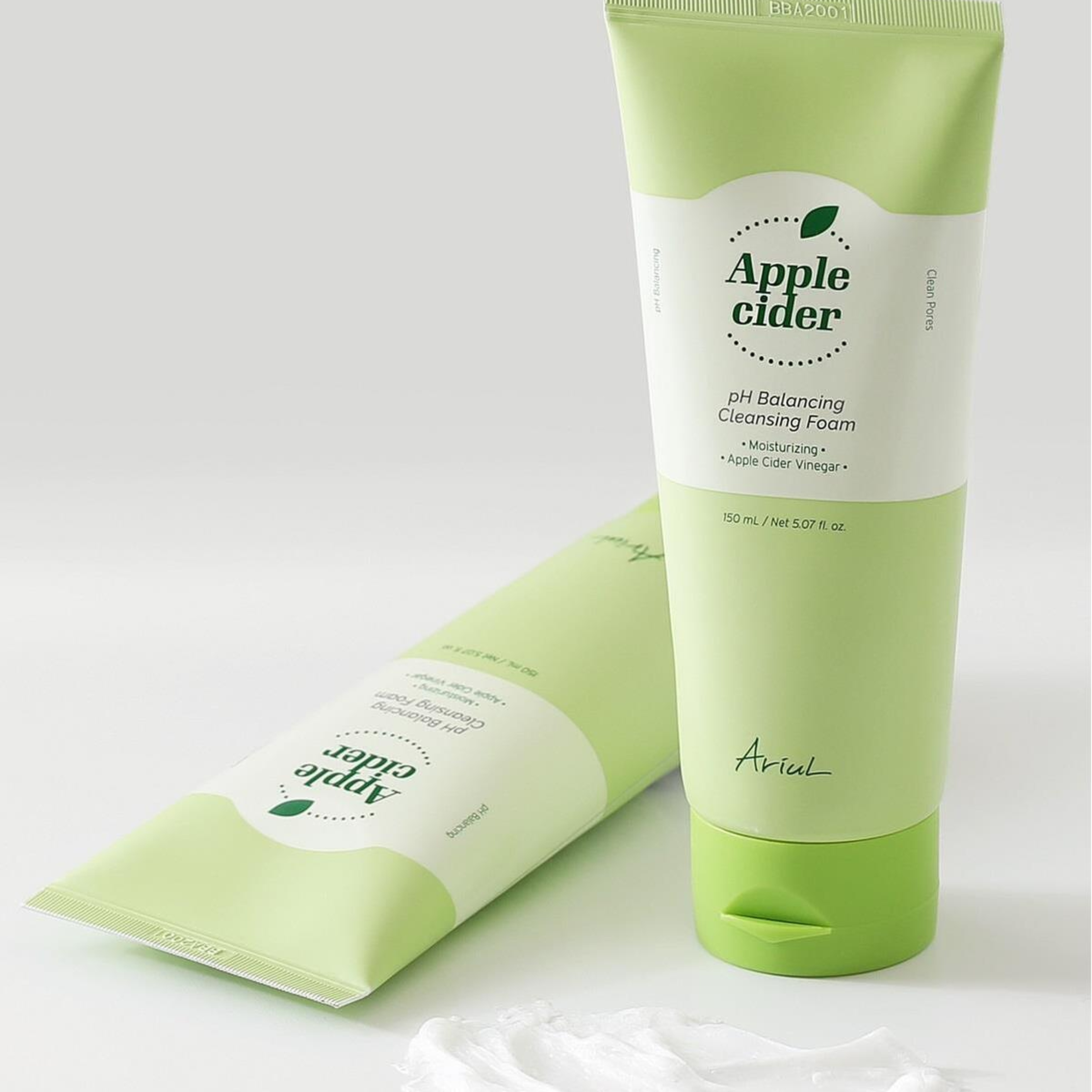 Ariul Apple Cider pH Balancing Cleansing Foam 150 ml - Gözenek Arındırıcı Elma Sirkeli Nazik Köpük Temizleyici