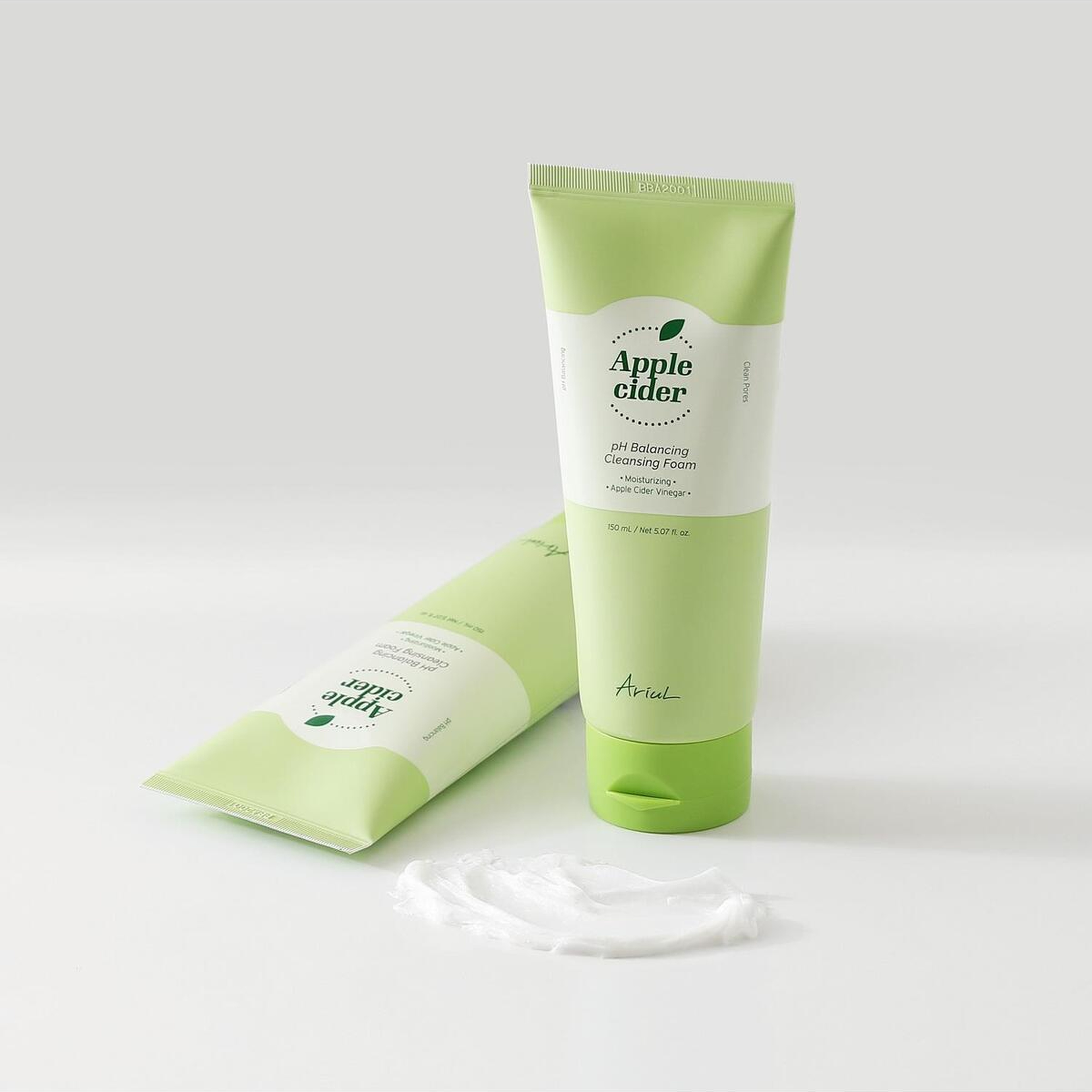 Ariul Apple Cider pH Balancing Cleansing Foam 150 ml - Gözenek Arındırıcı Elma Sirkeli Nazik Köpük Temizleyici