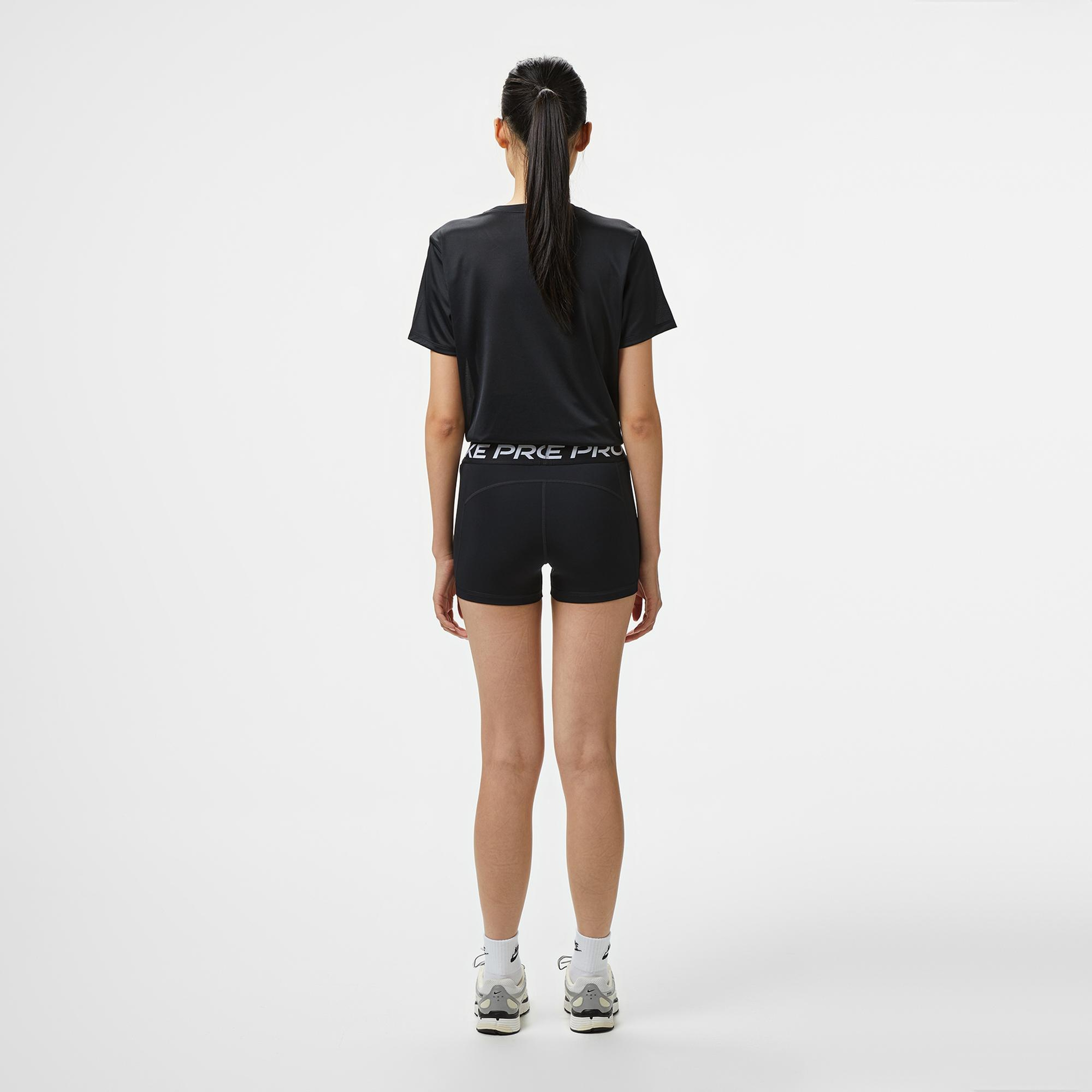 Nike Pro 365 8 cm Kadın Siyah Şort
