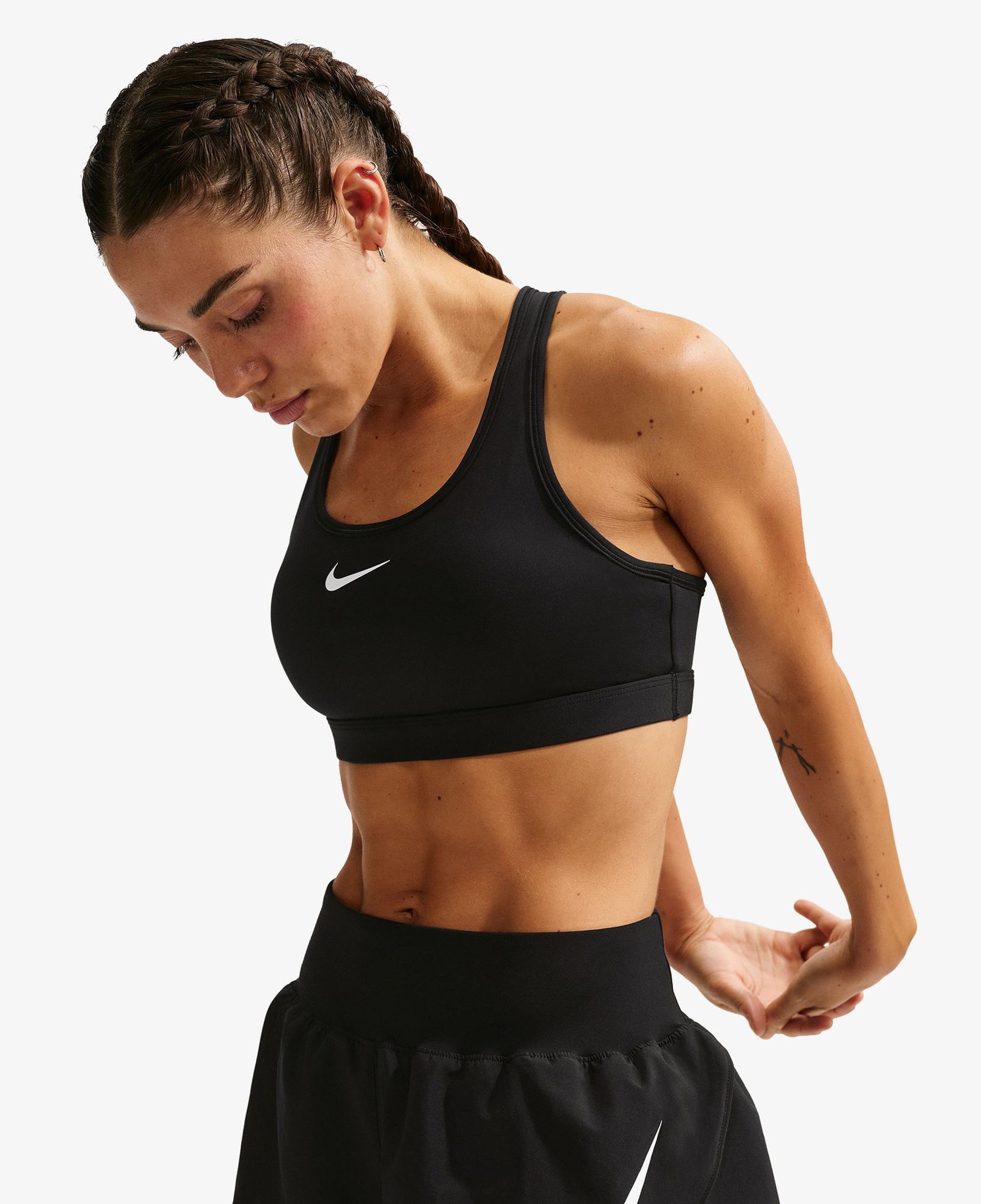 Nike Dri-Fit Tempo Flow Swoosh Kadın Siyah Şort