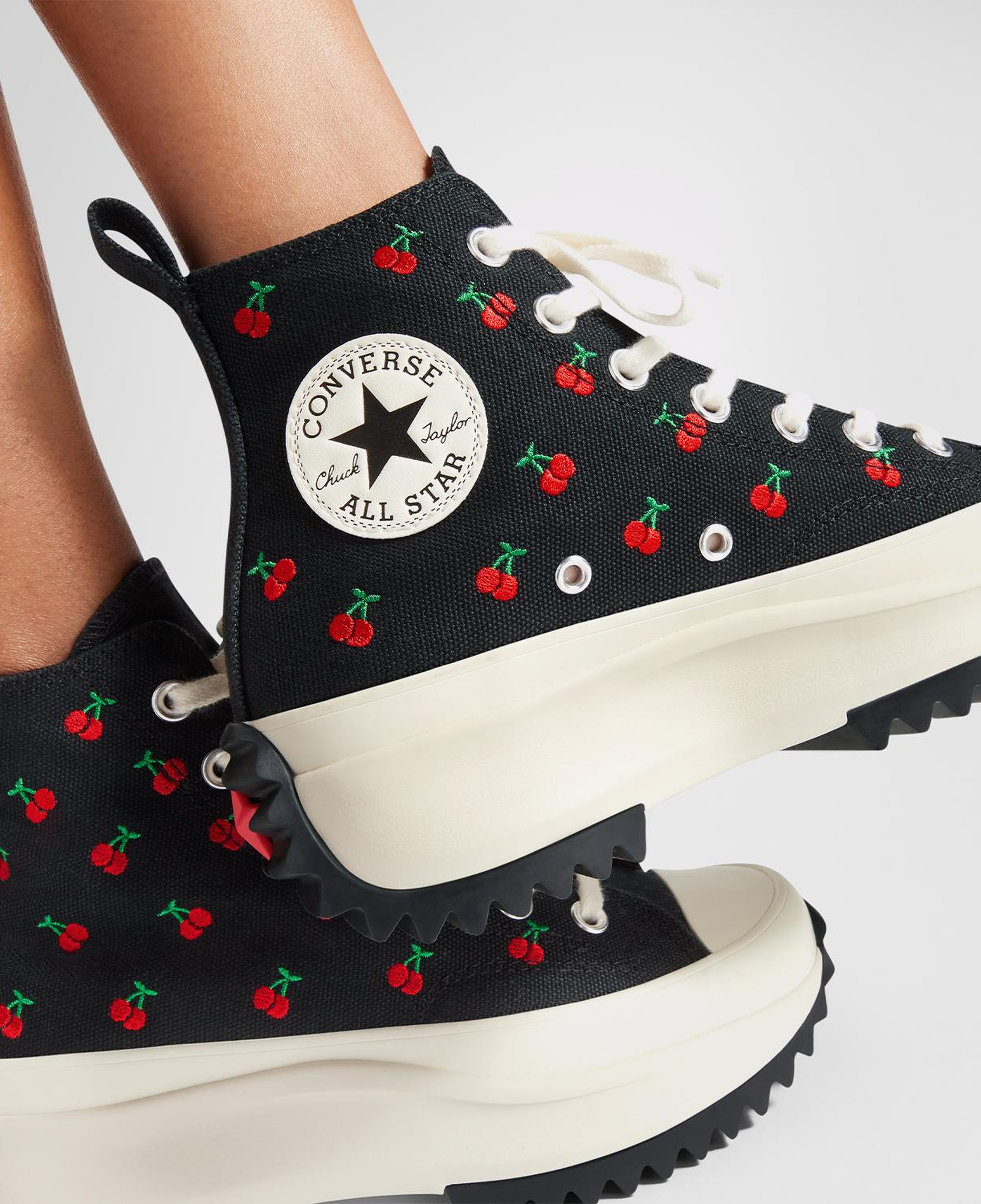 Converse Run Star Hike Platform Cherries Unisex Siyah Sneaker