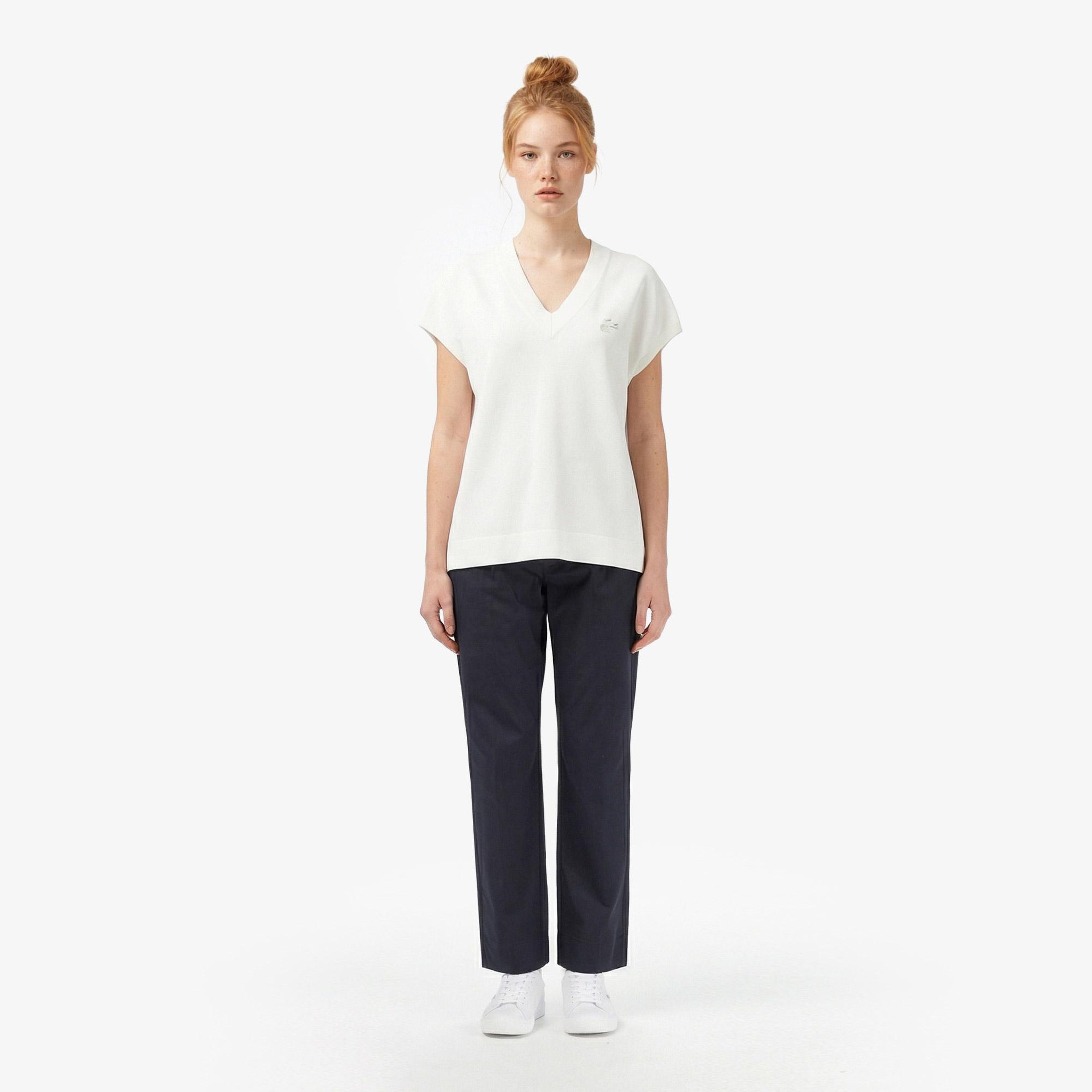 Kadın Relaxed Fit Kısa Kollu V Yaka Beyaz Triko