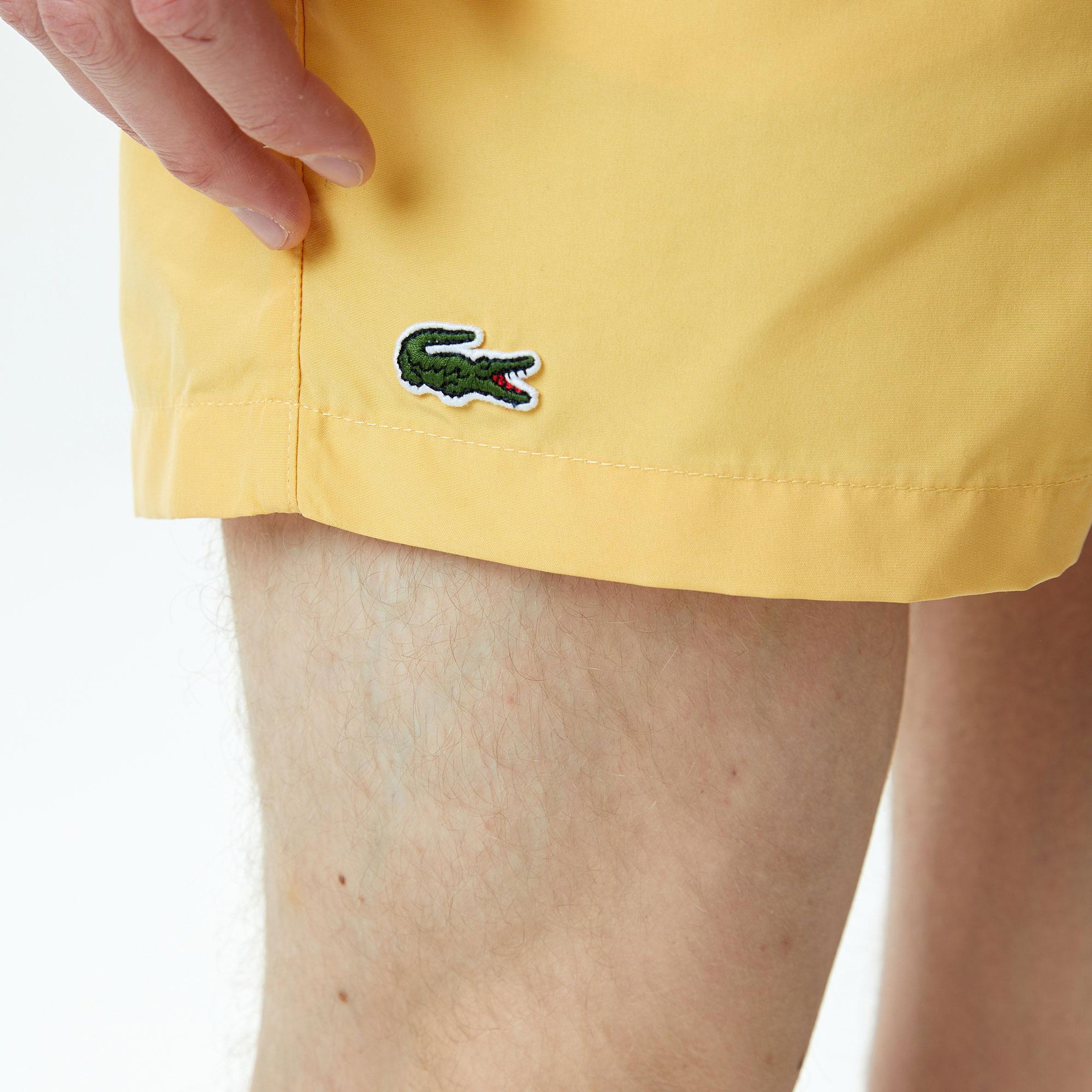Lacoste Erkek Desenli Sarı Deniz Şortu