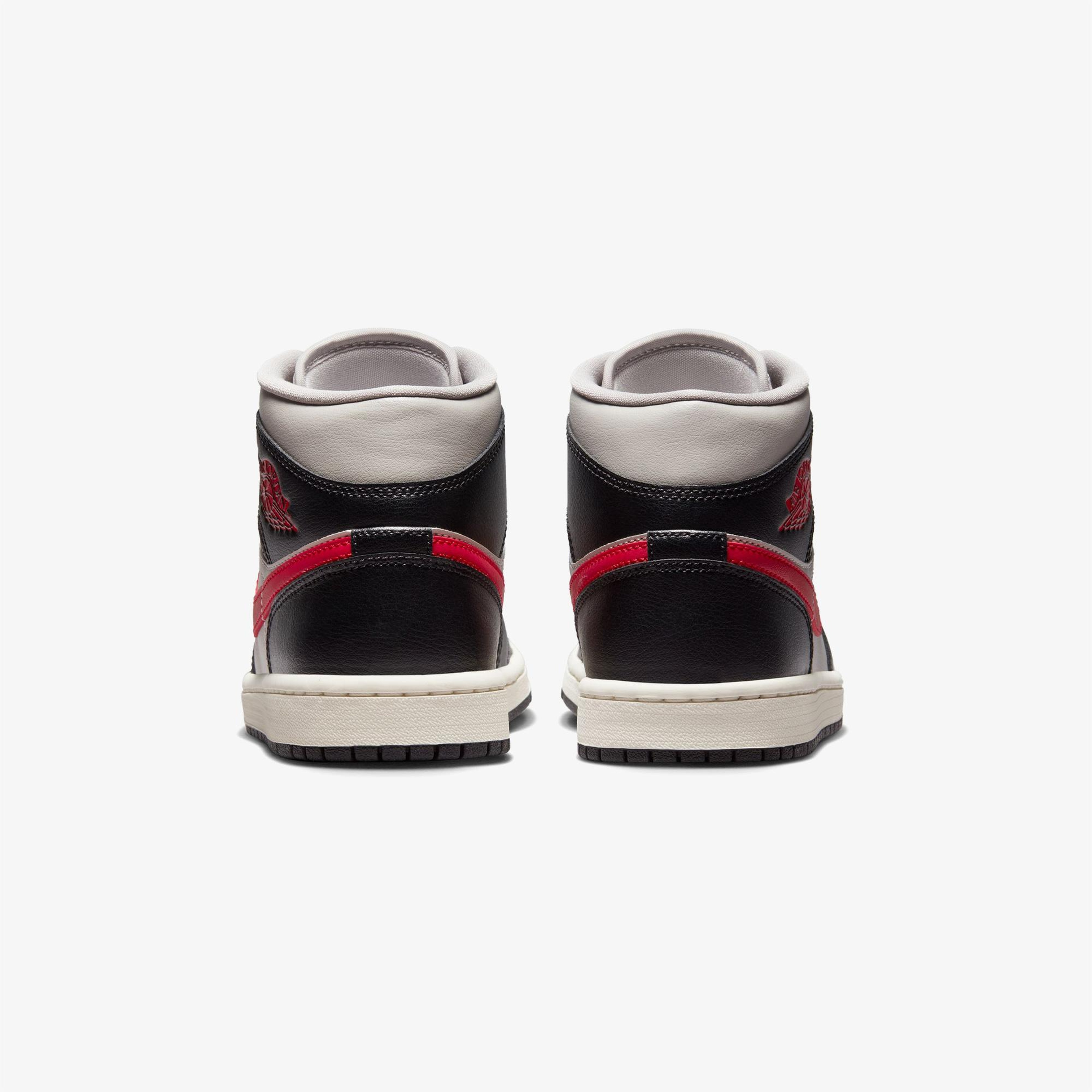 Jordan Air 1 Mid Siyah Spor Ayakkabı