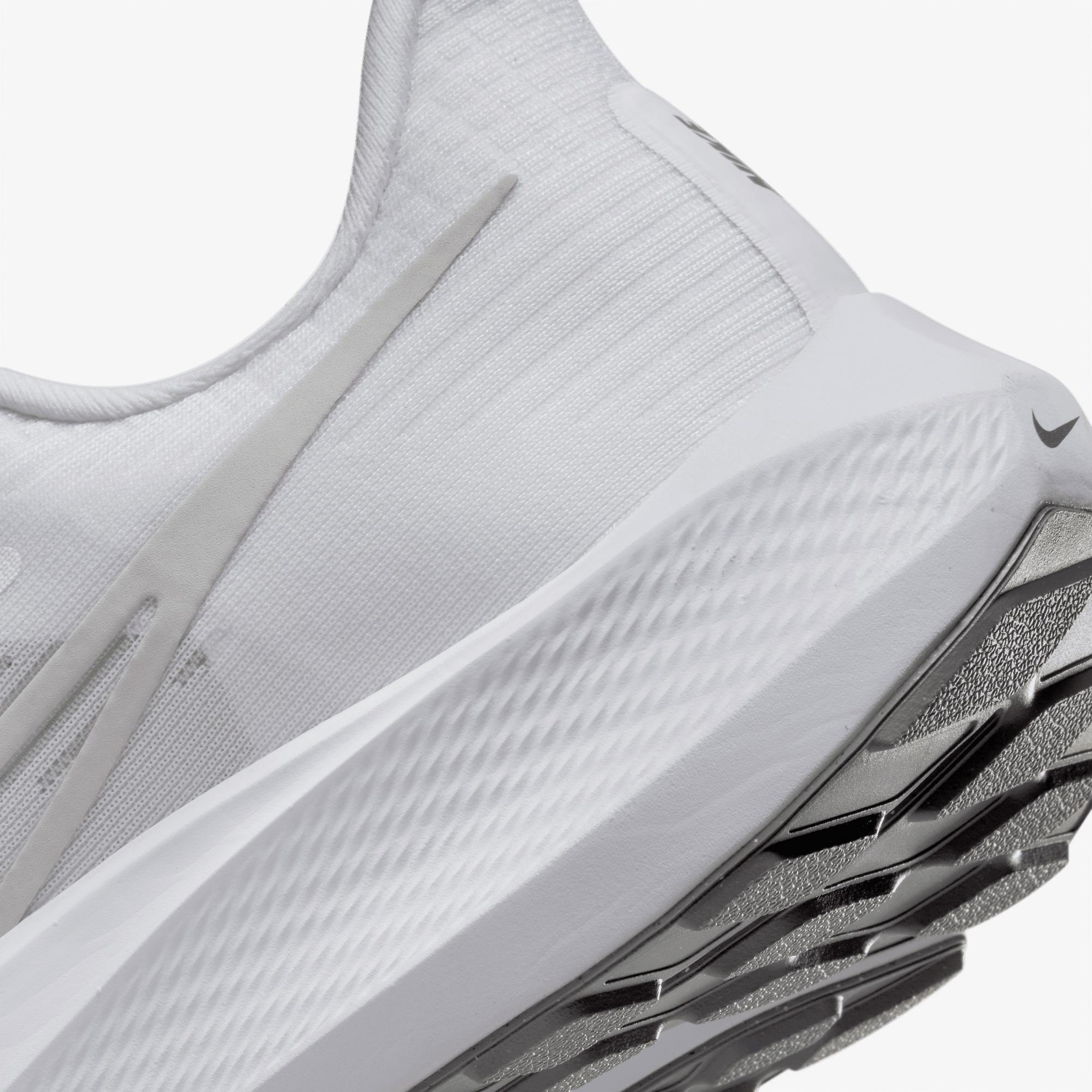 Nike Air Zoom Pegasus 39 Erkek Beyaz Spor Ayakkabı